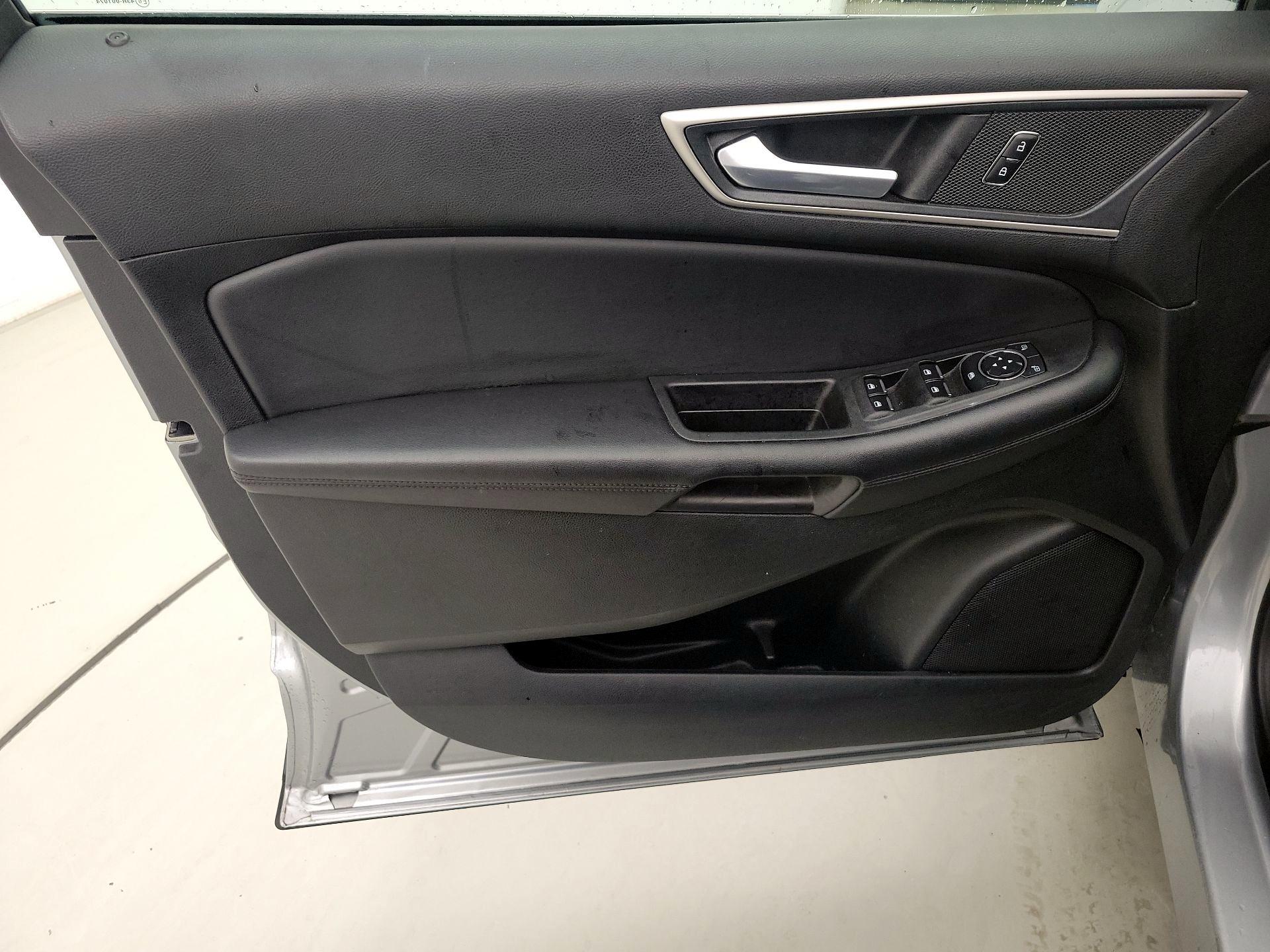 Thumbnail: 2023 Ford Edge - 12