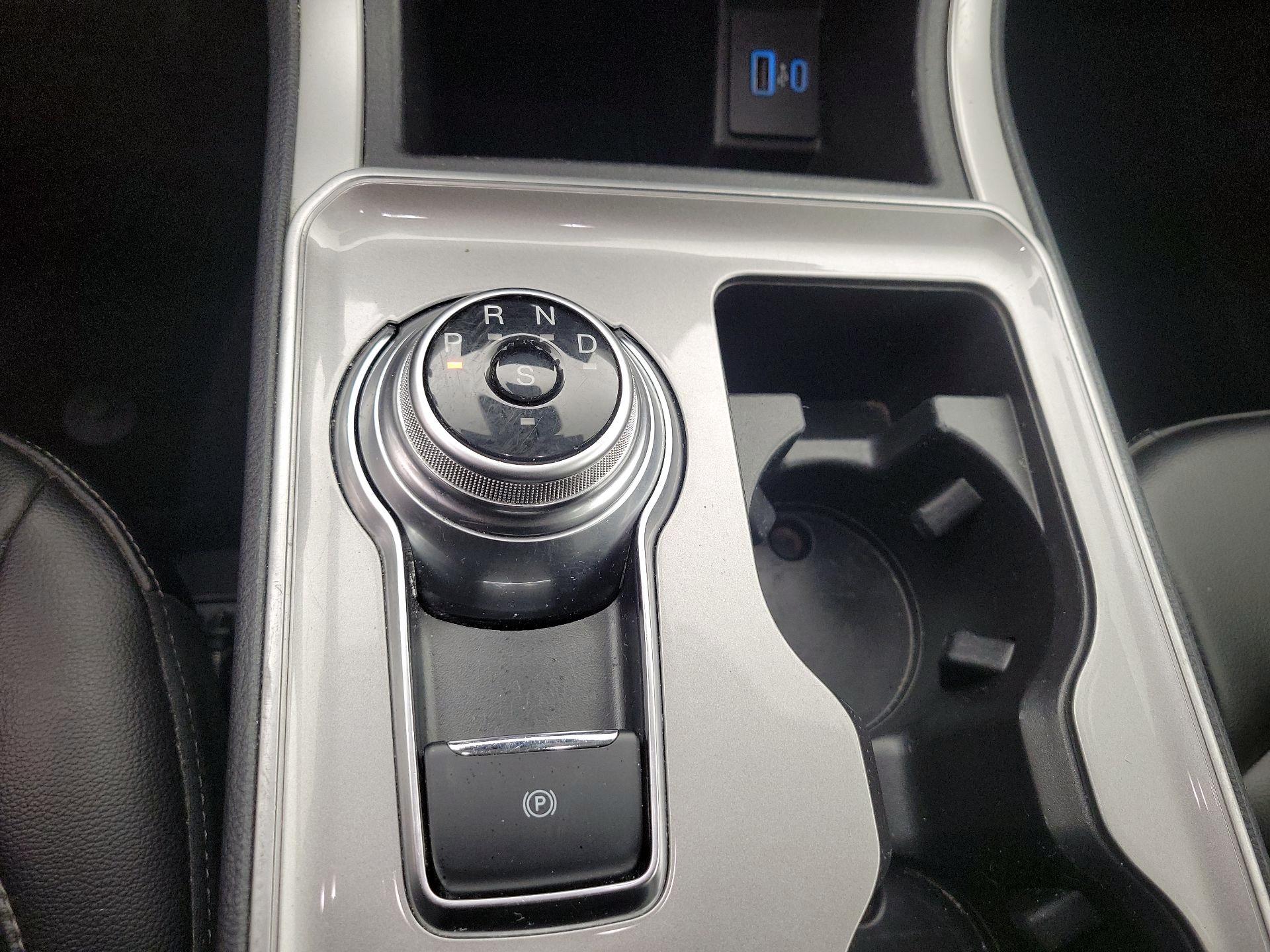 Thumbnail: 2023 Ford Edge - 17