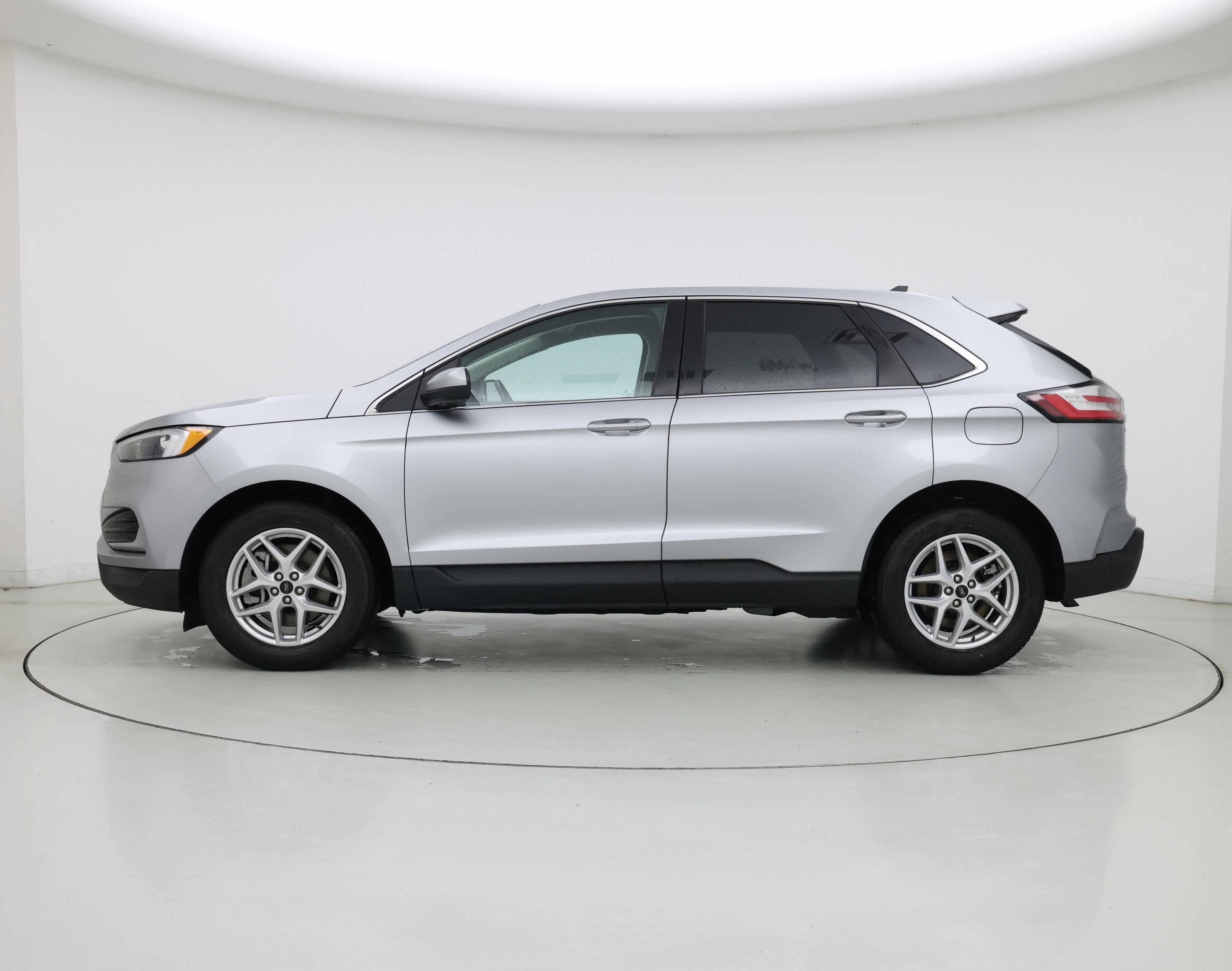 Thumbnail: 2023 Ford Edge - 3