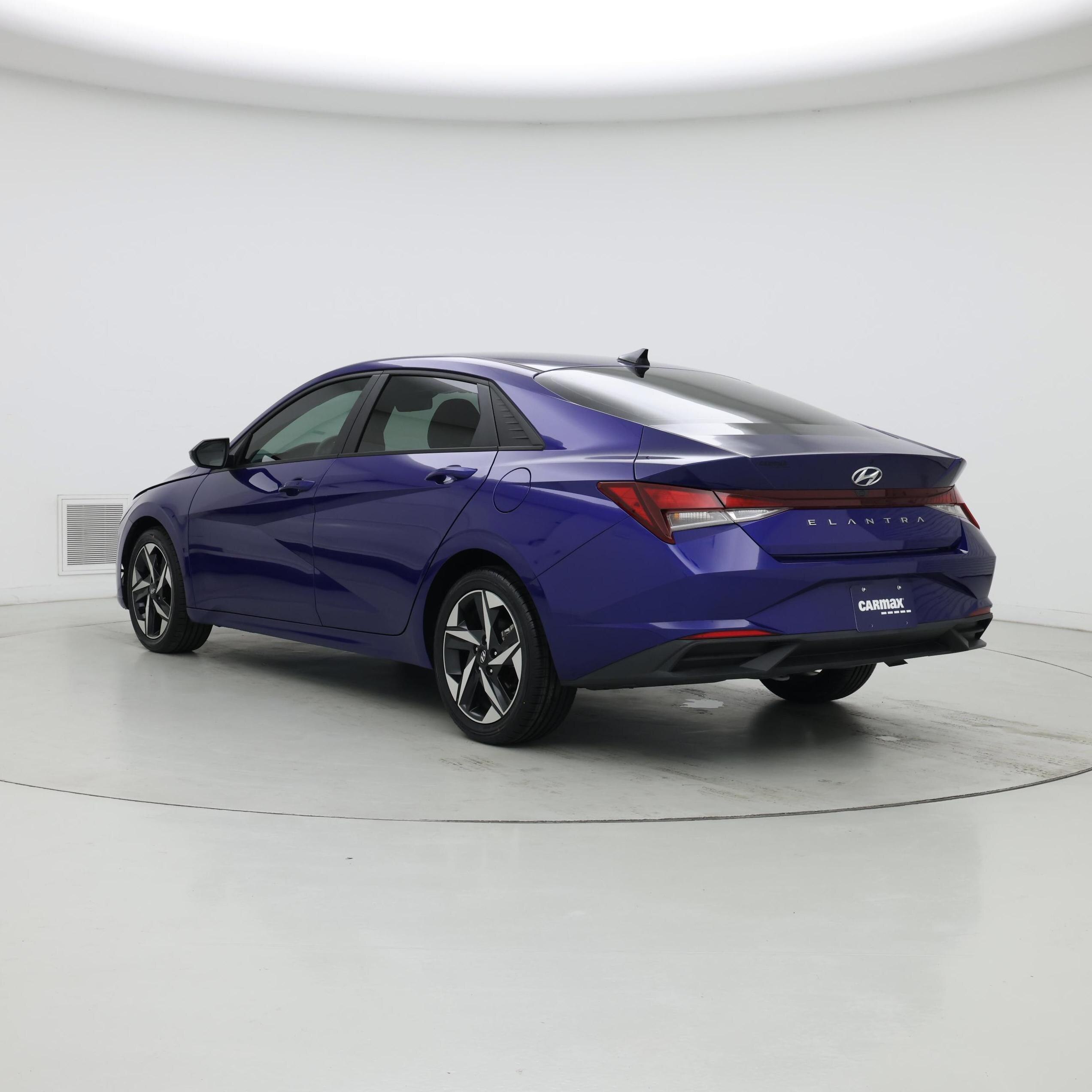 Thumbnail: 2023 Hyundai Elantra - 2