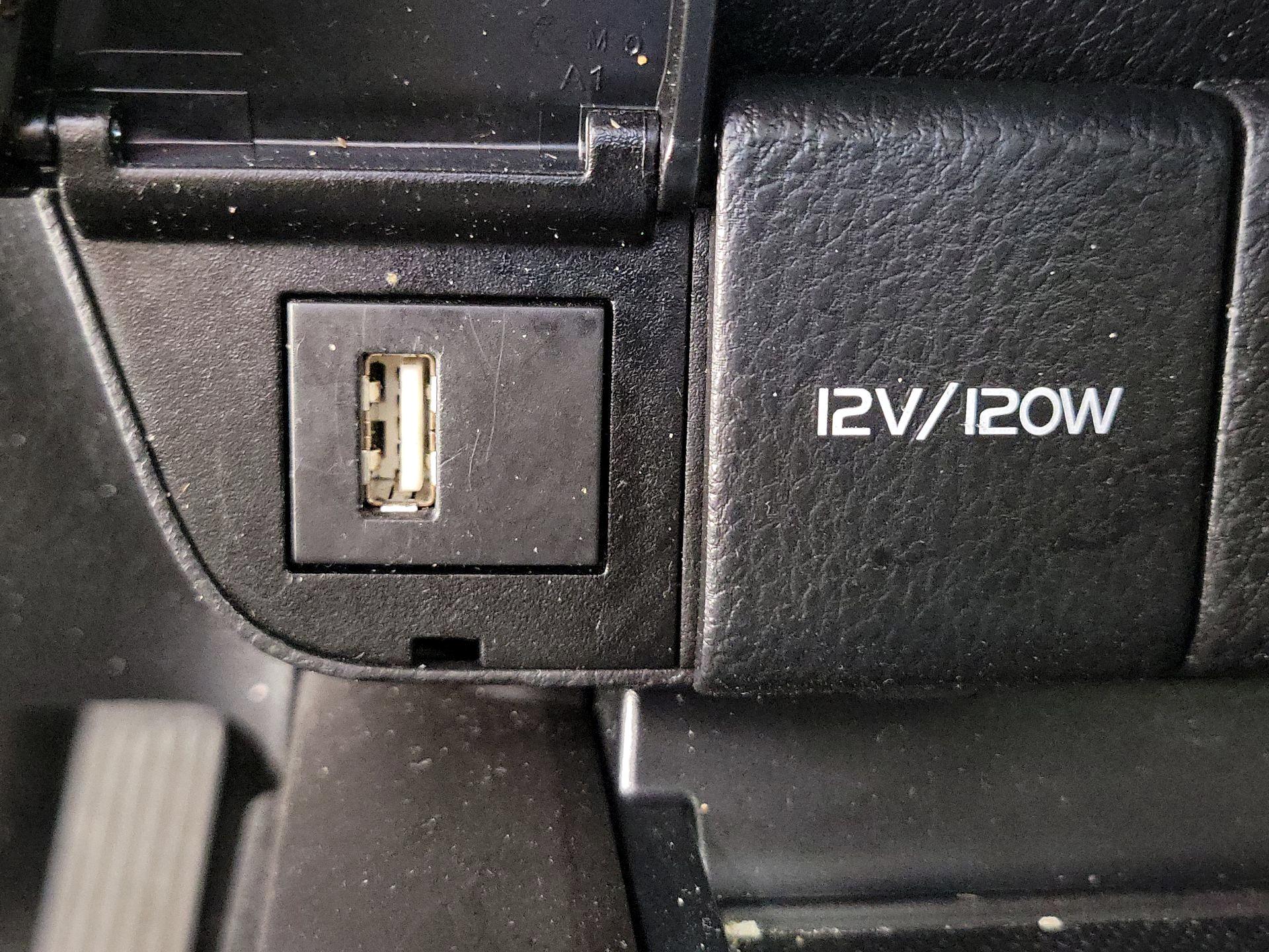 Thumbnail: 2021 Toyota Camry - 18