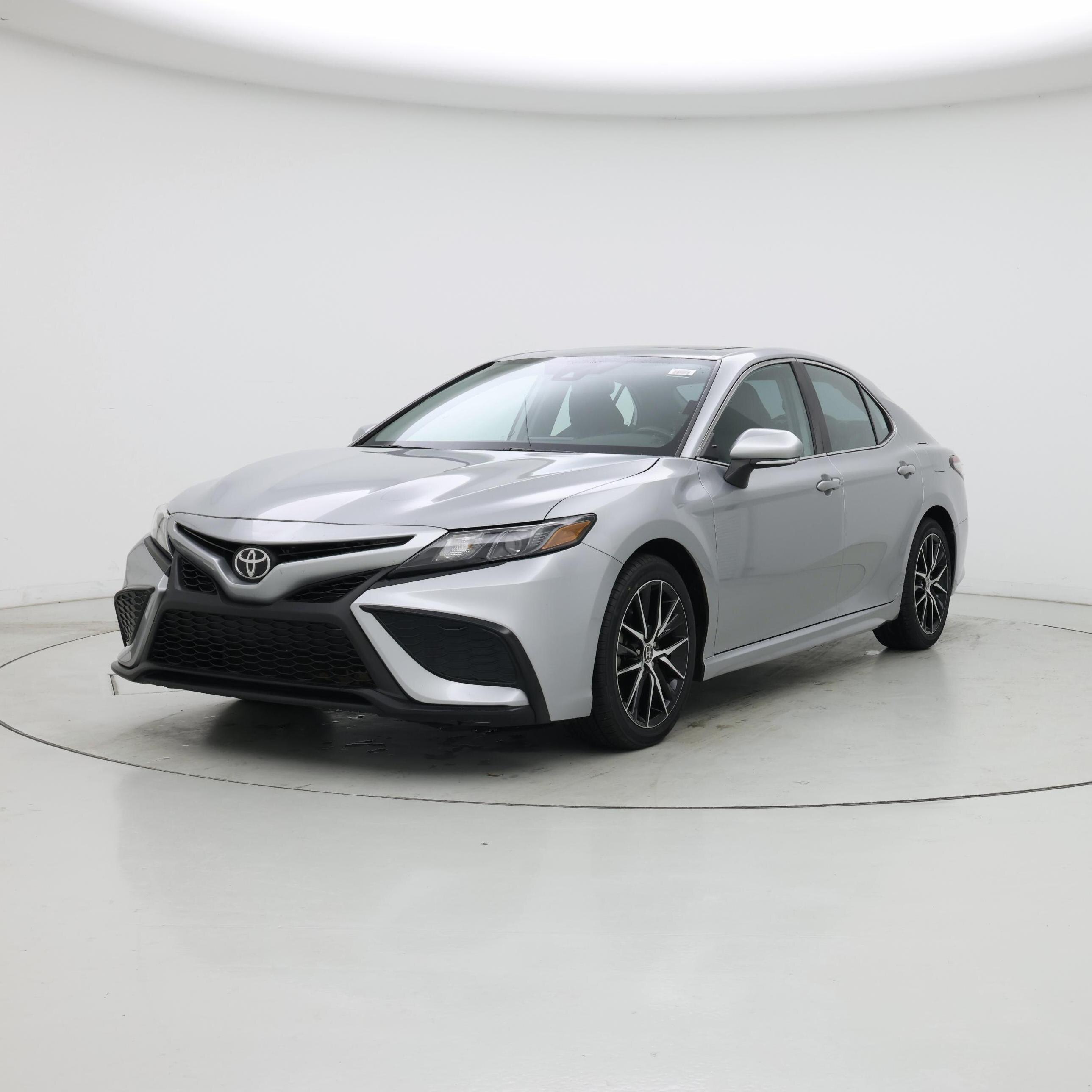 Thumbnail: 2021 Toyota Camry - 4