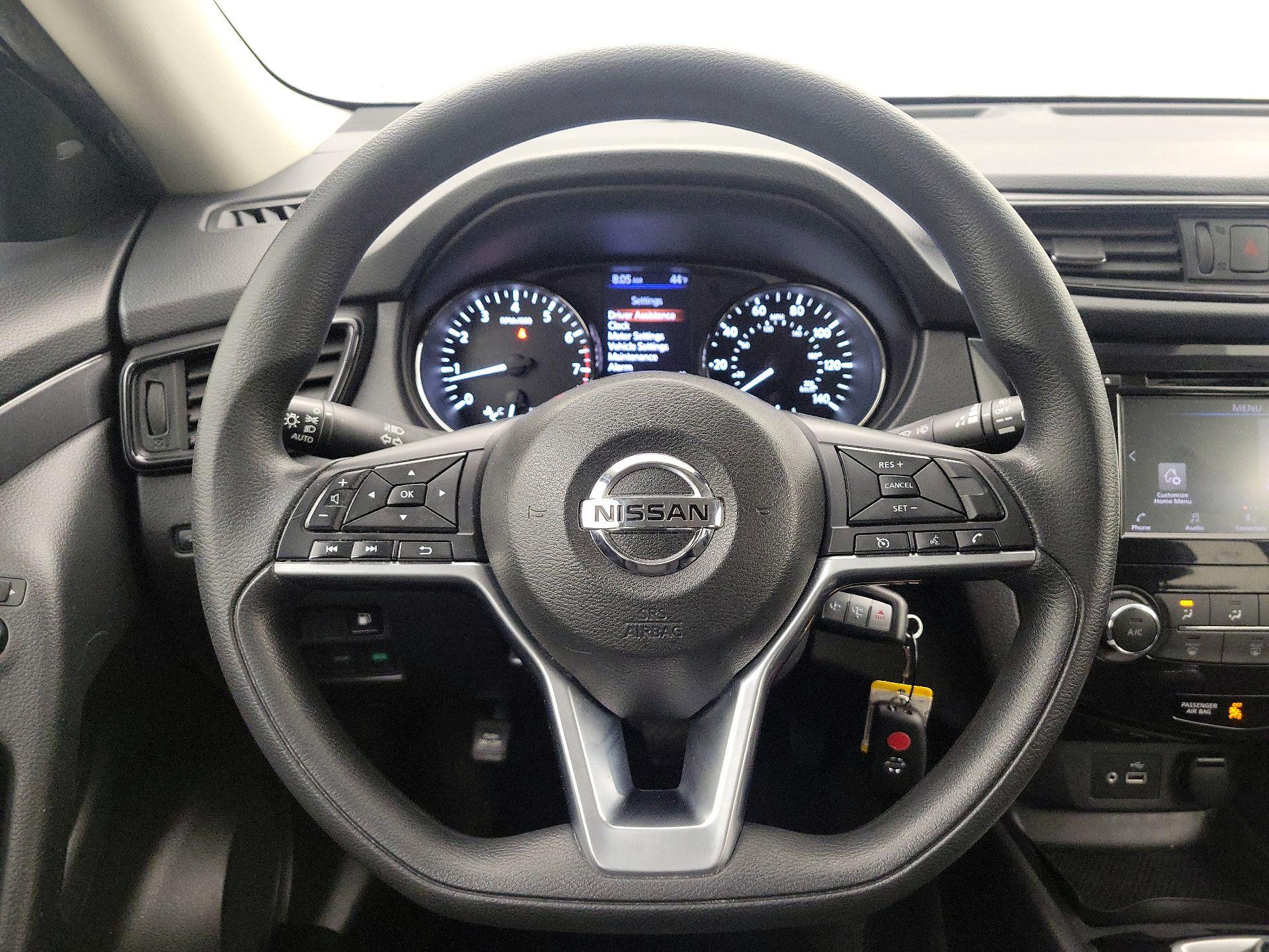 Thumbnail: 2020 Nissan Rogue - 10