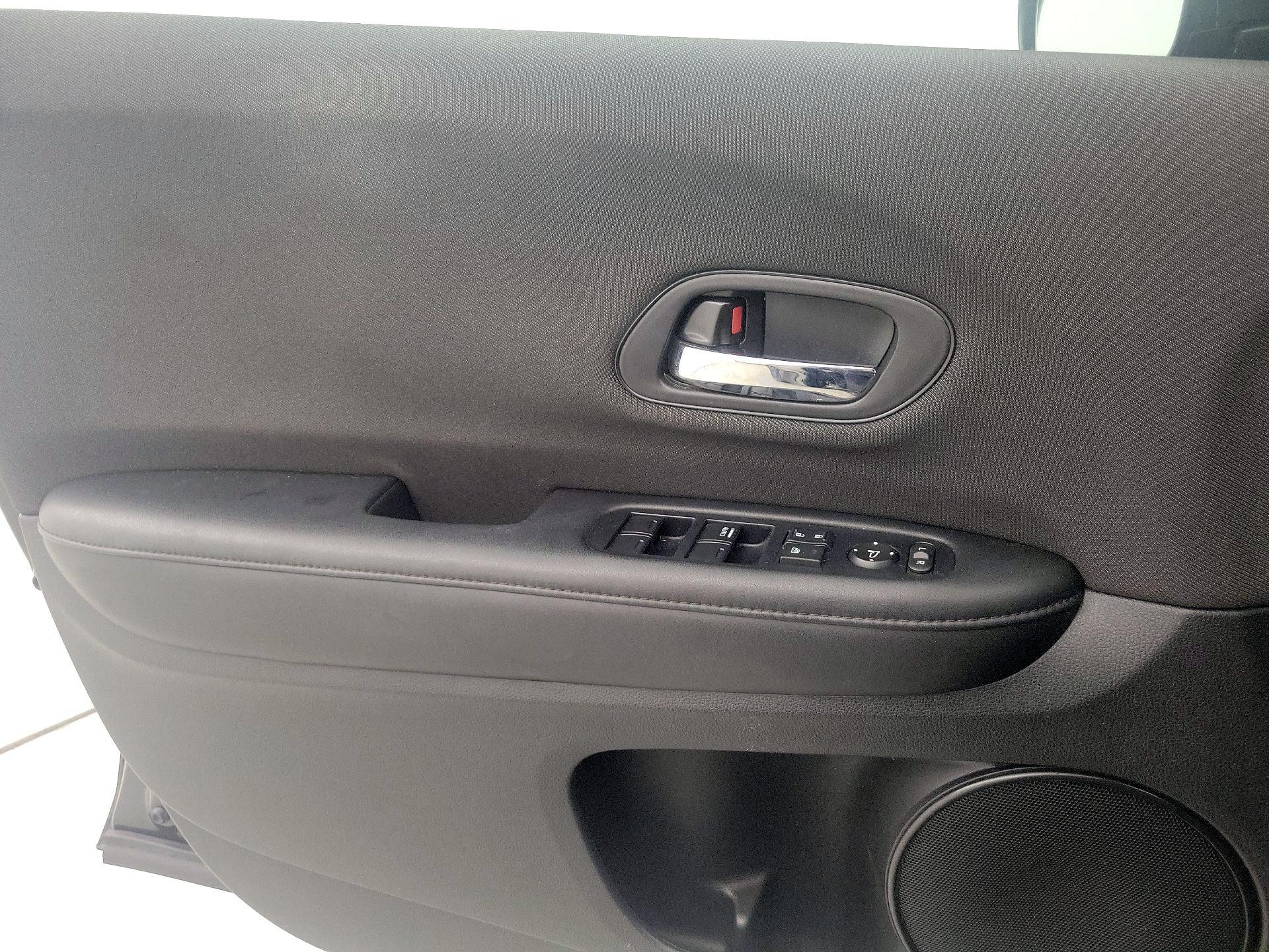 Thumbnail: 2021 Honda HR-V - 12