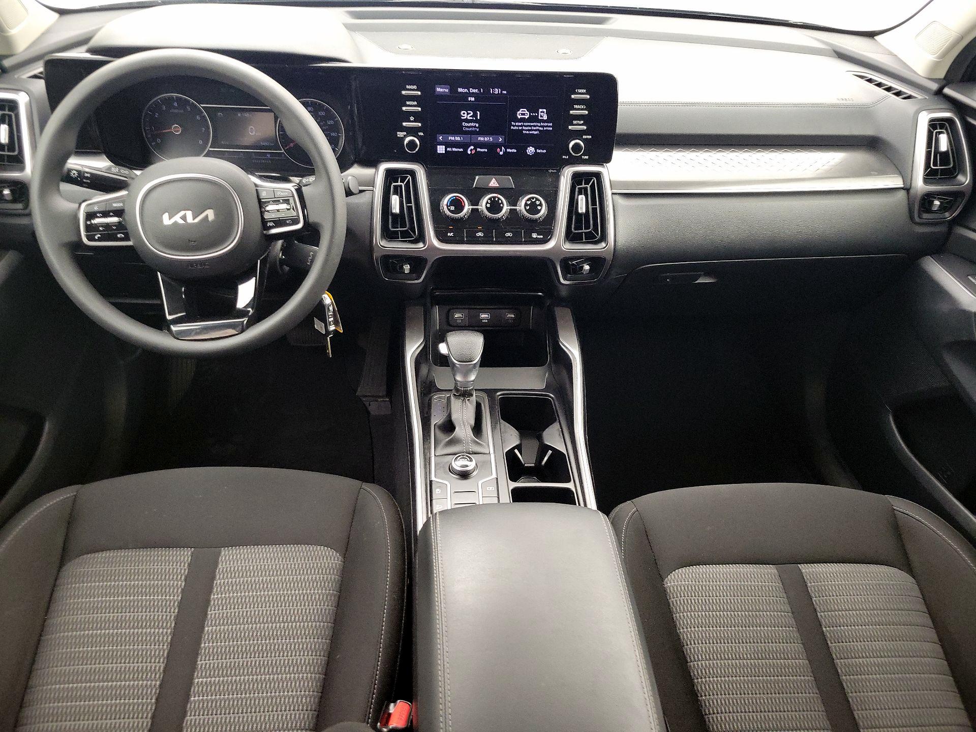 Thumbnail: 2023 Kia Sorento - 9