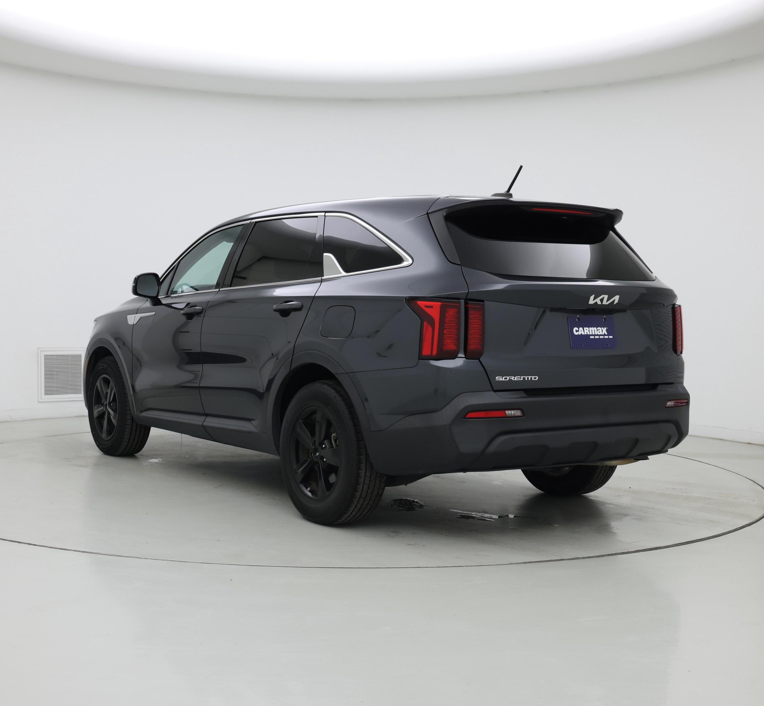 Thumbnail: 2023 Kia Sorento - 2