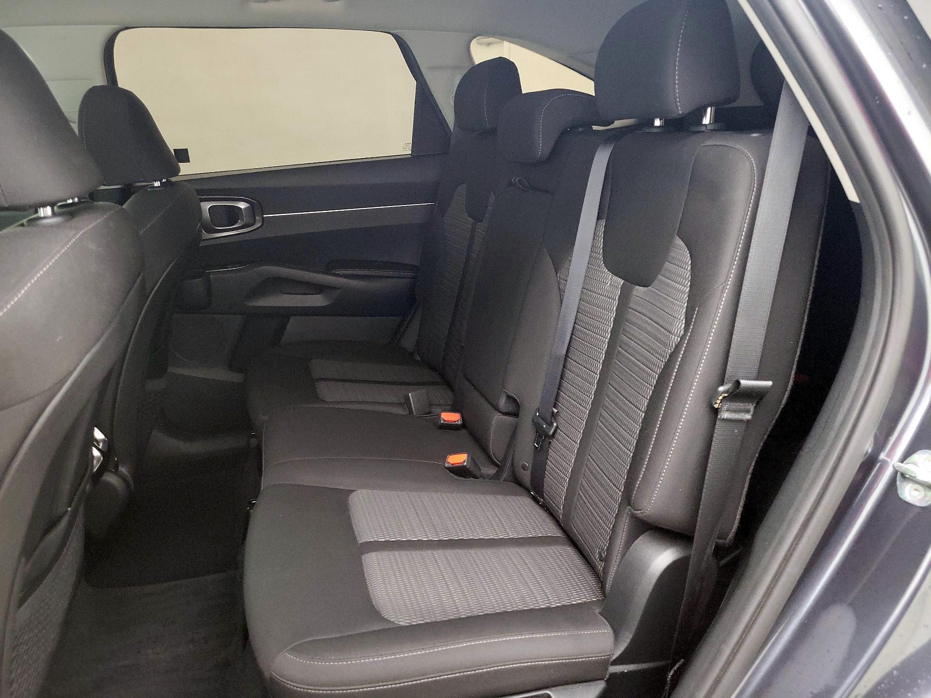 Thumbnail: 2023 Kia Sorento - 19