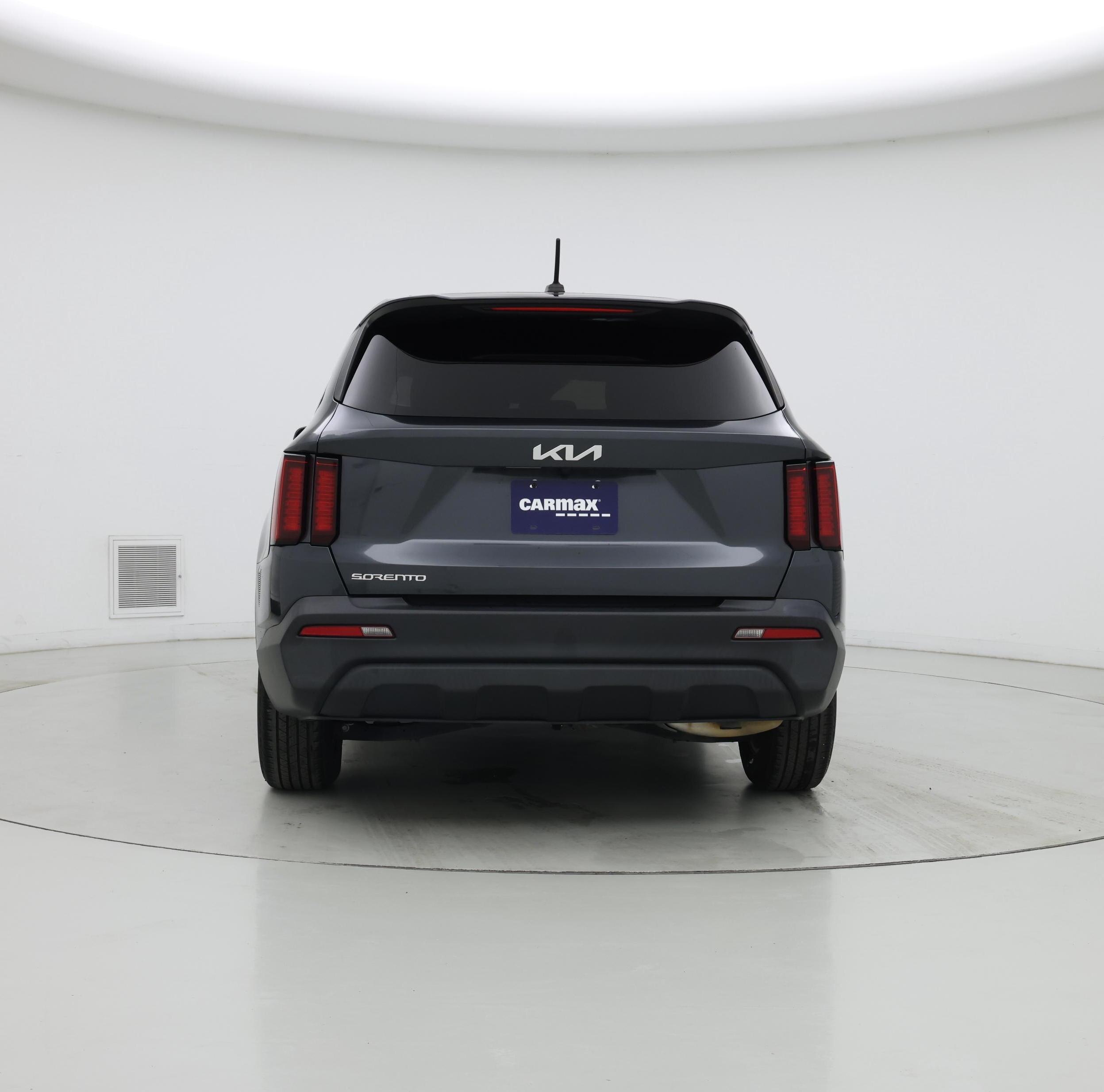 Thumbnail: 2023 Kia Sorento - 6