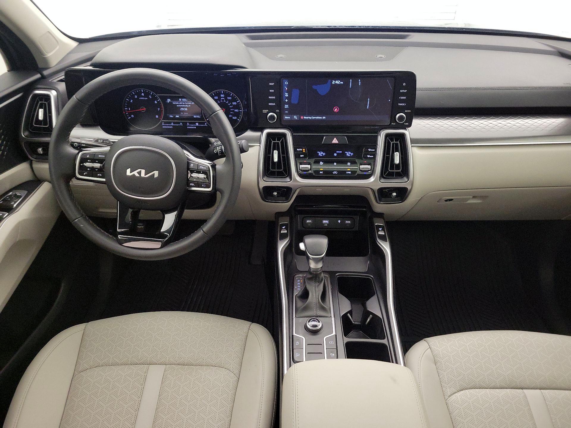 Thumbnail: 2023 Kia Sorento - 9