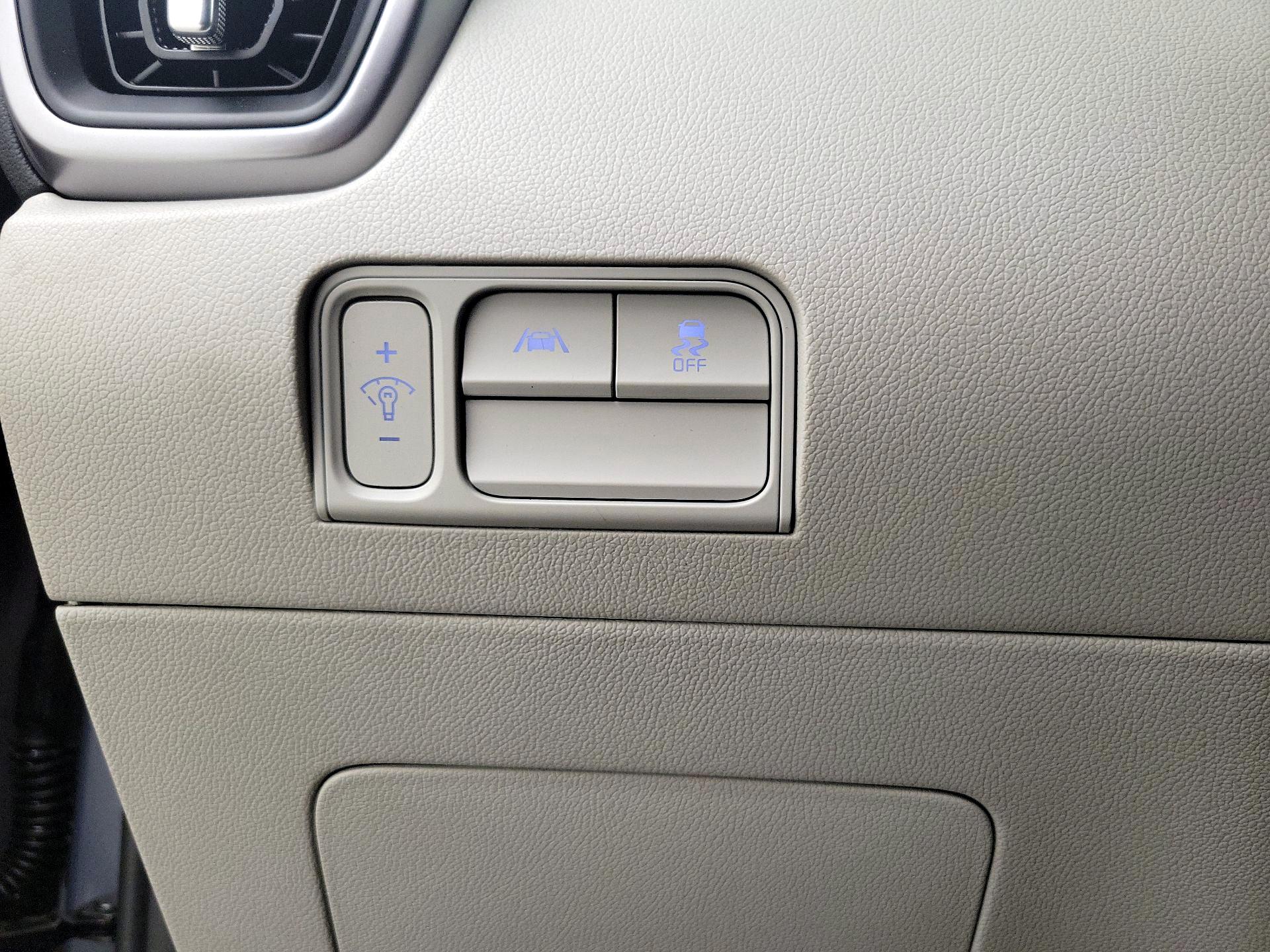 Thumbnail: 2023 Kia Sorento - 13