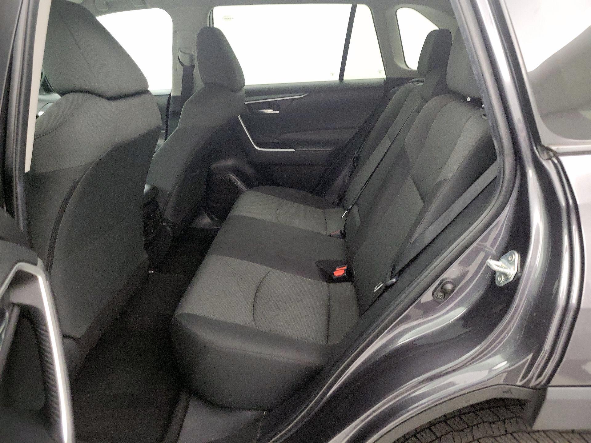 Thumbnail: 2022 Toyota RAV4 - 19