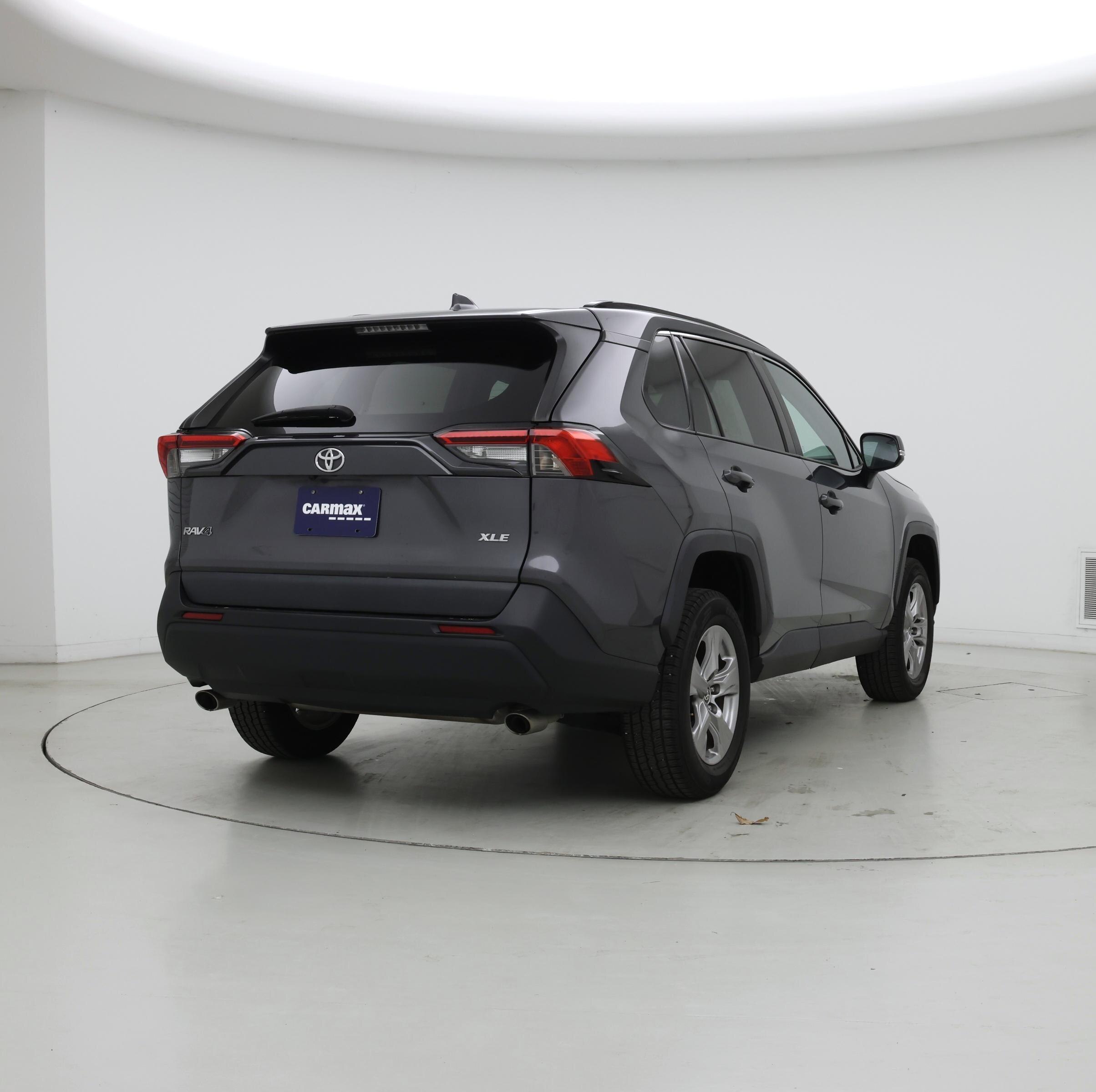 Thumbnail: 2022 Toyota RAV4 - 8