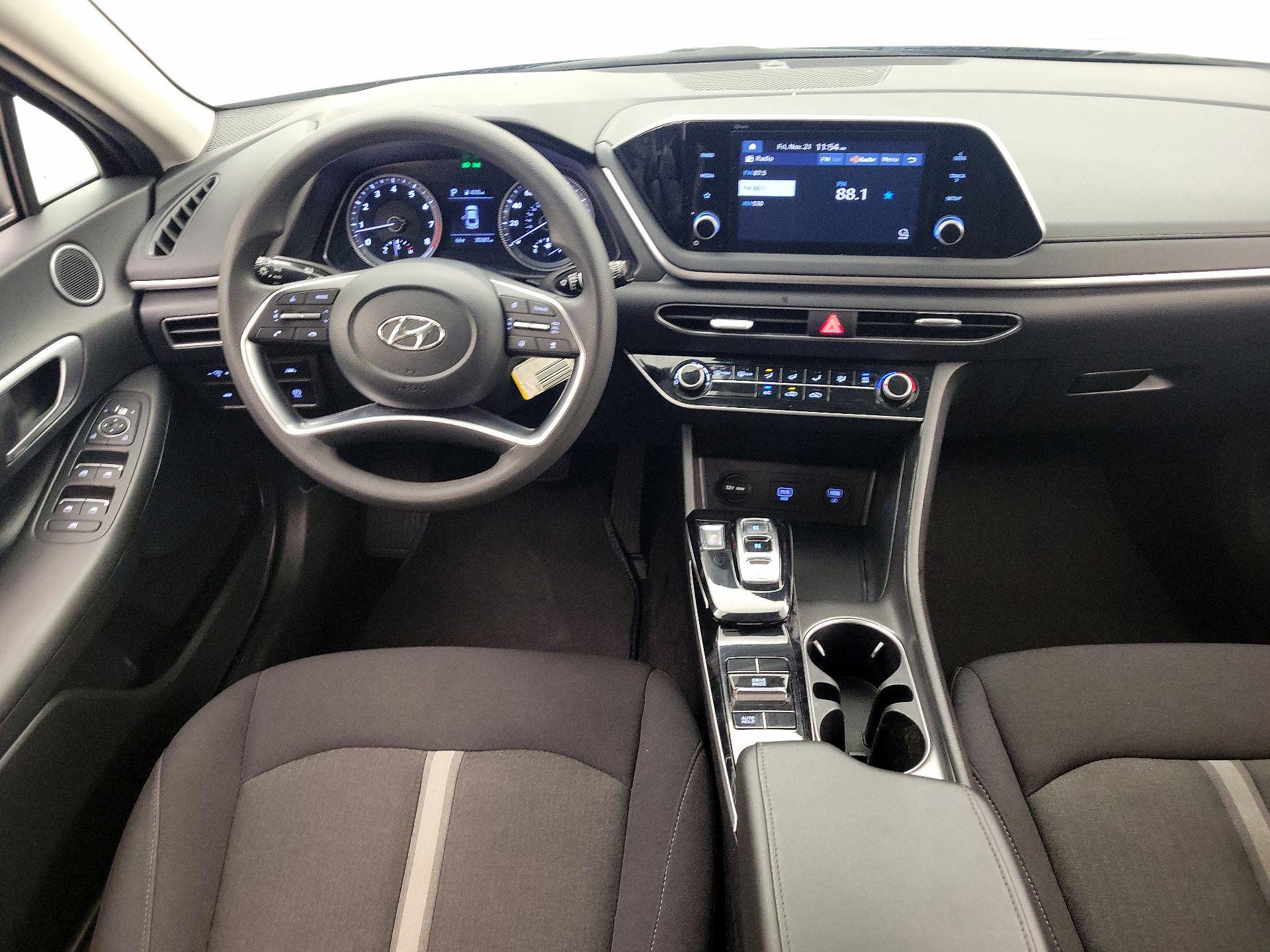 Thumbnail: 2023 Hyundai Sonata - 9