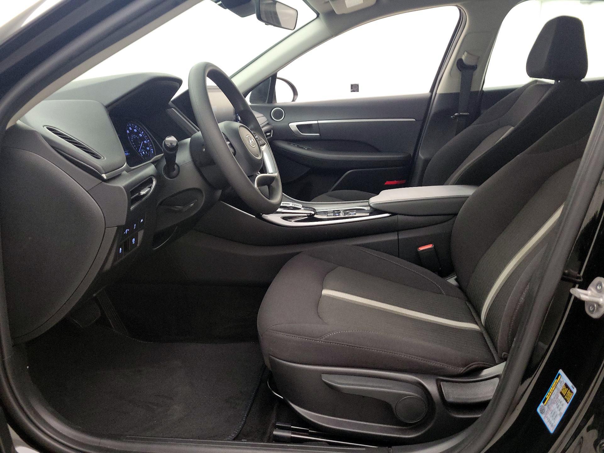 Thumbnail: 2023 Hyundai Sonata - 11