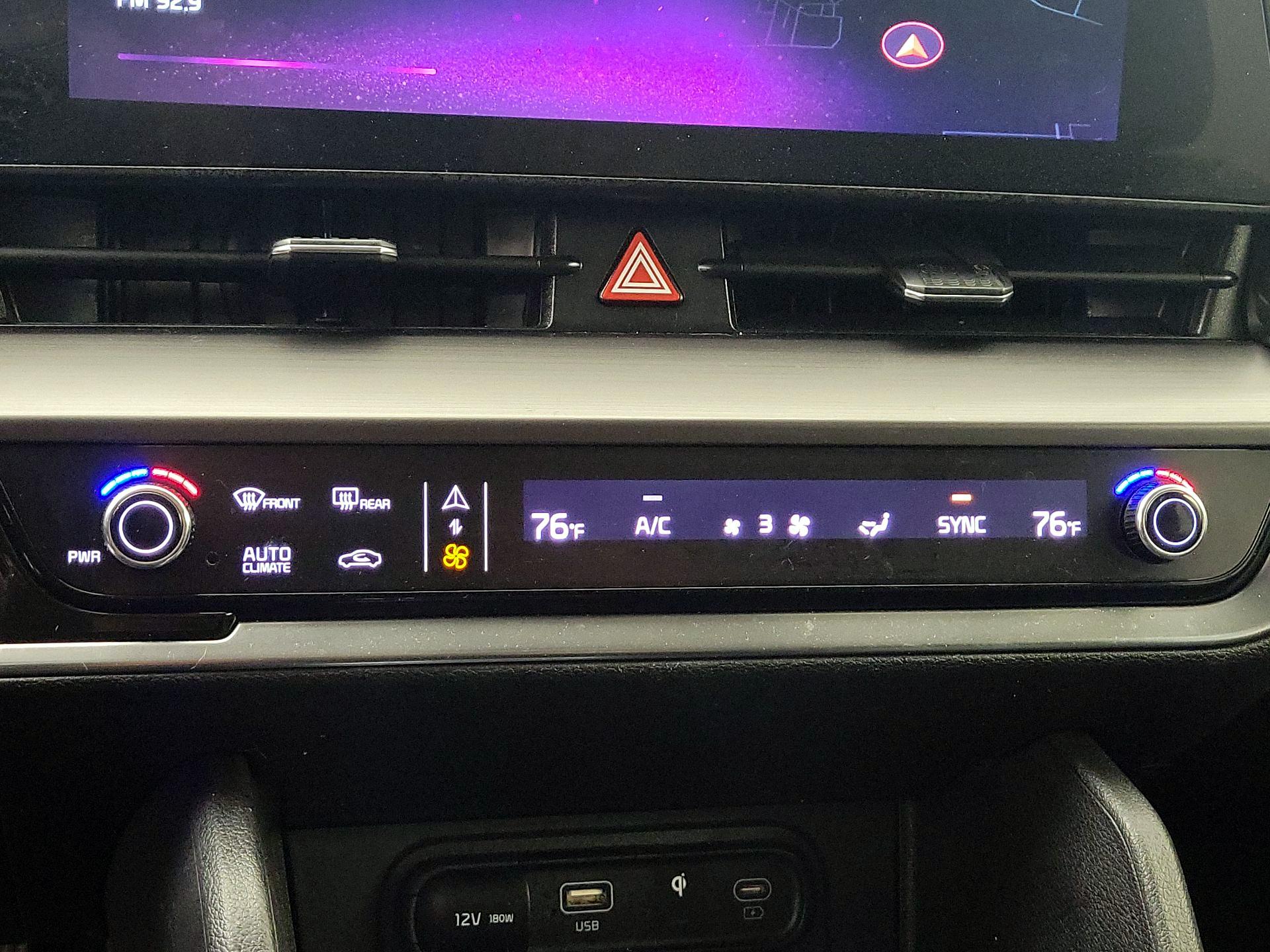 Thumbnail: 2023 Kia Sportage - 17