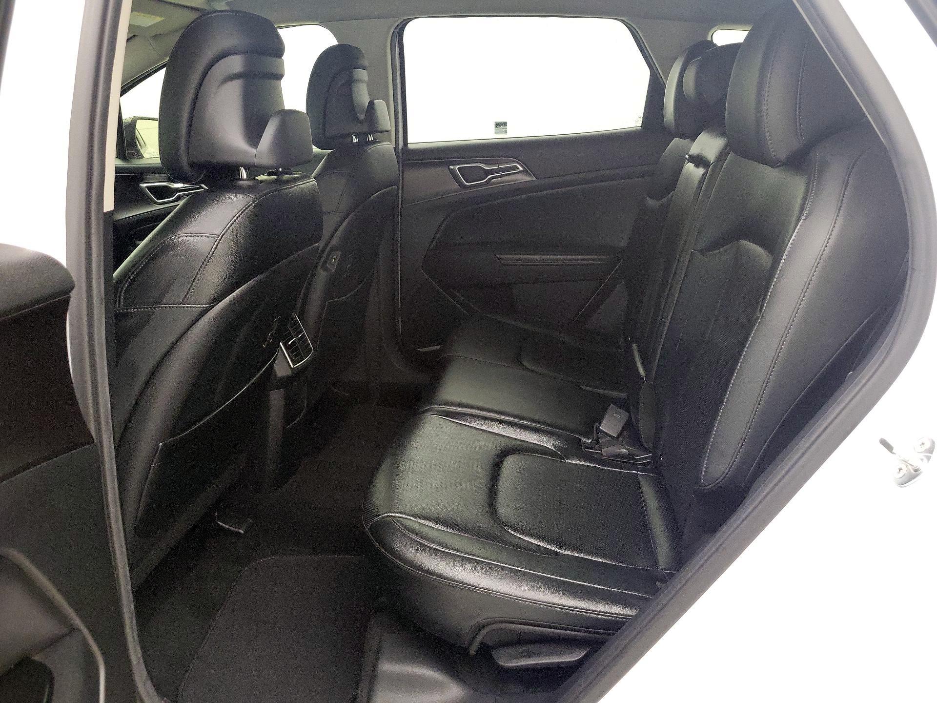 Thumbnail: 2023 Kia Sportage - 20