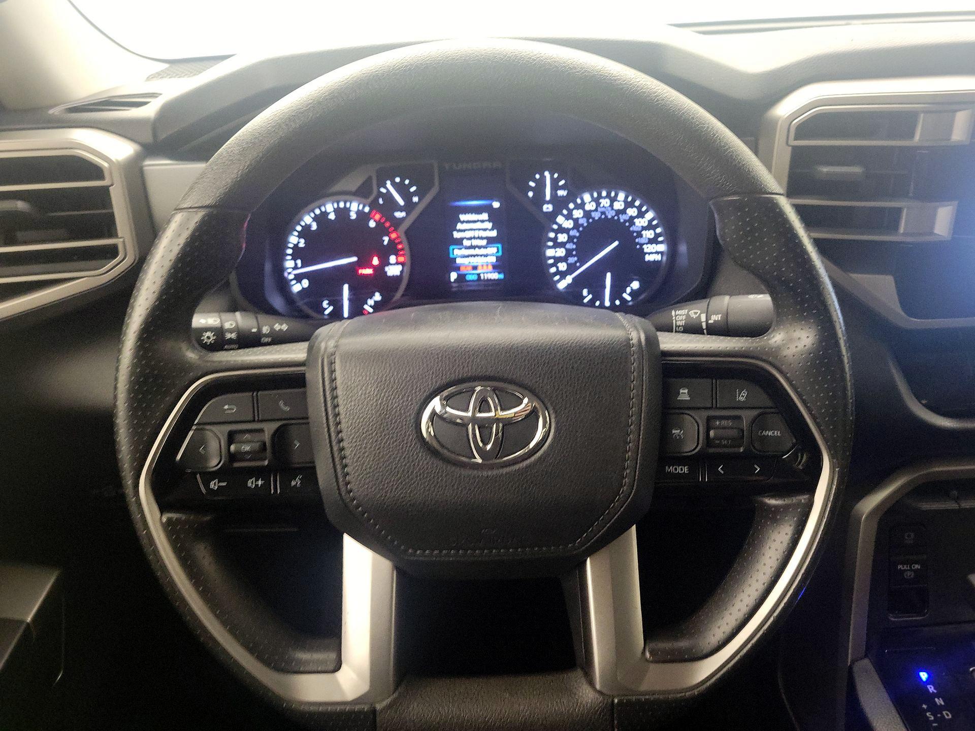 Thumbnail: 2022 Toyota Tundra - 10