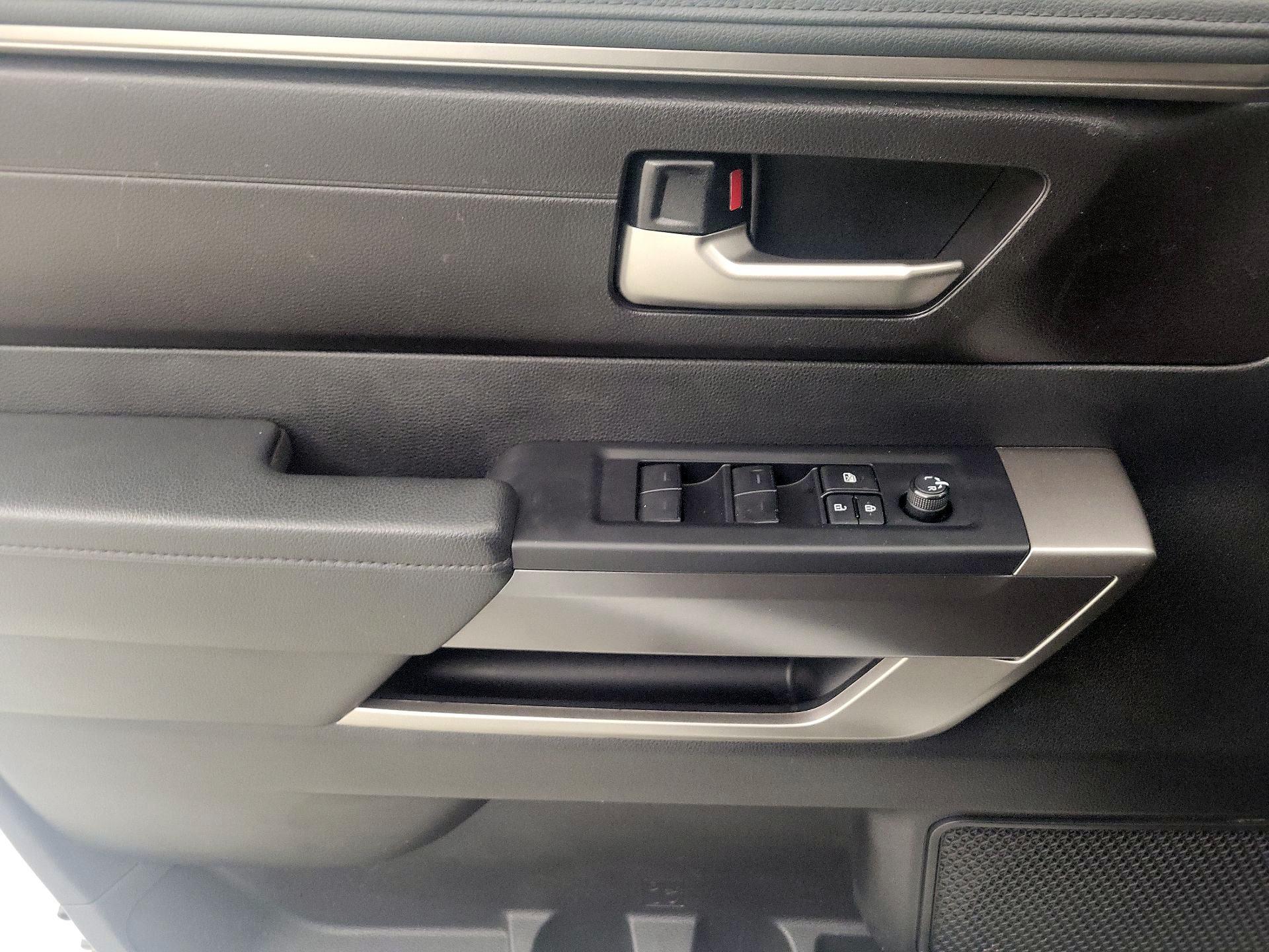 Thumbnail: 2022 Toyota Tundra - 12