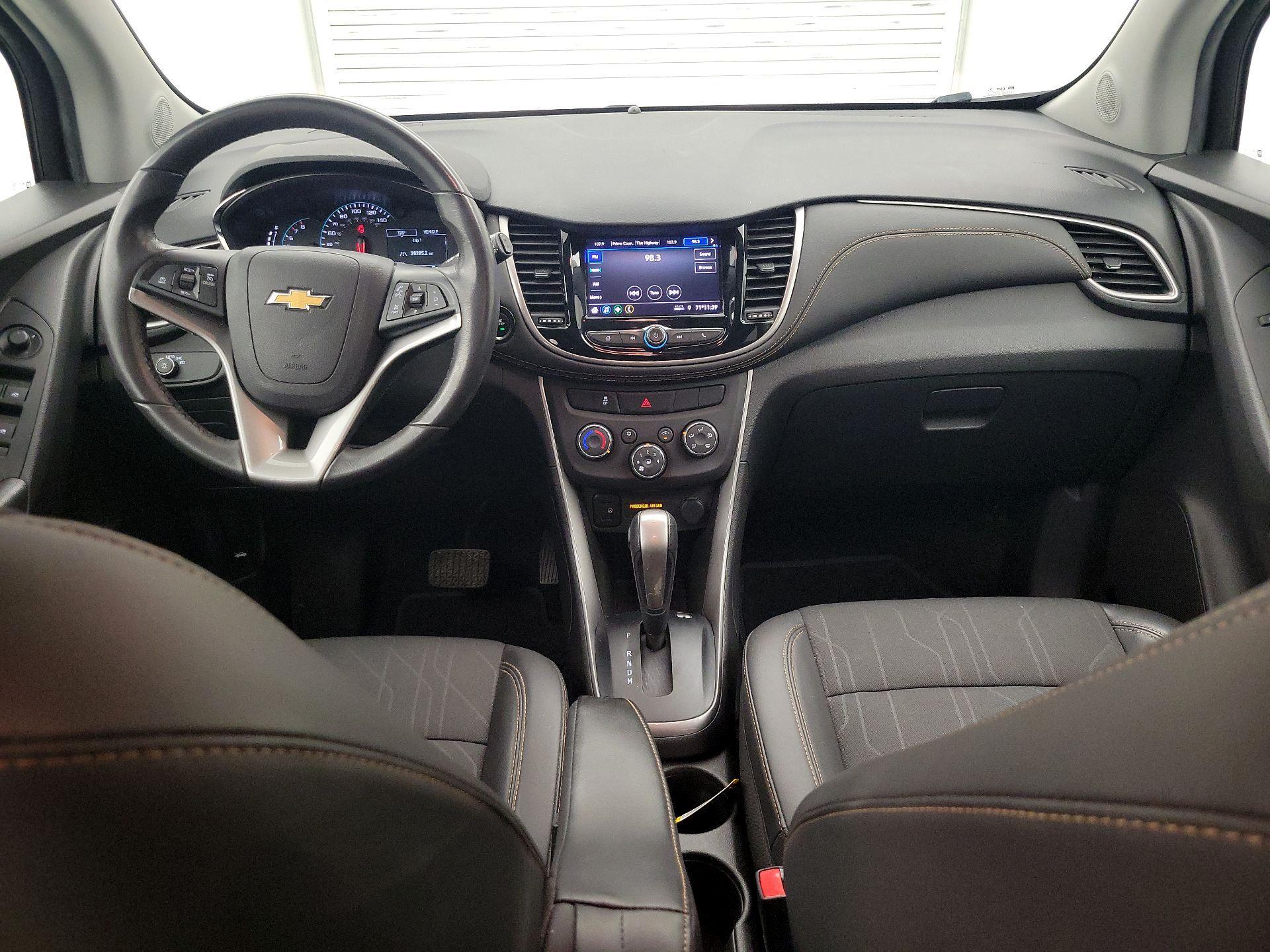 Thumbnail: 2022 Chevrolet Trax - 9