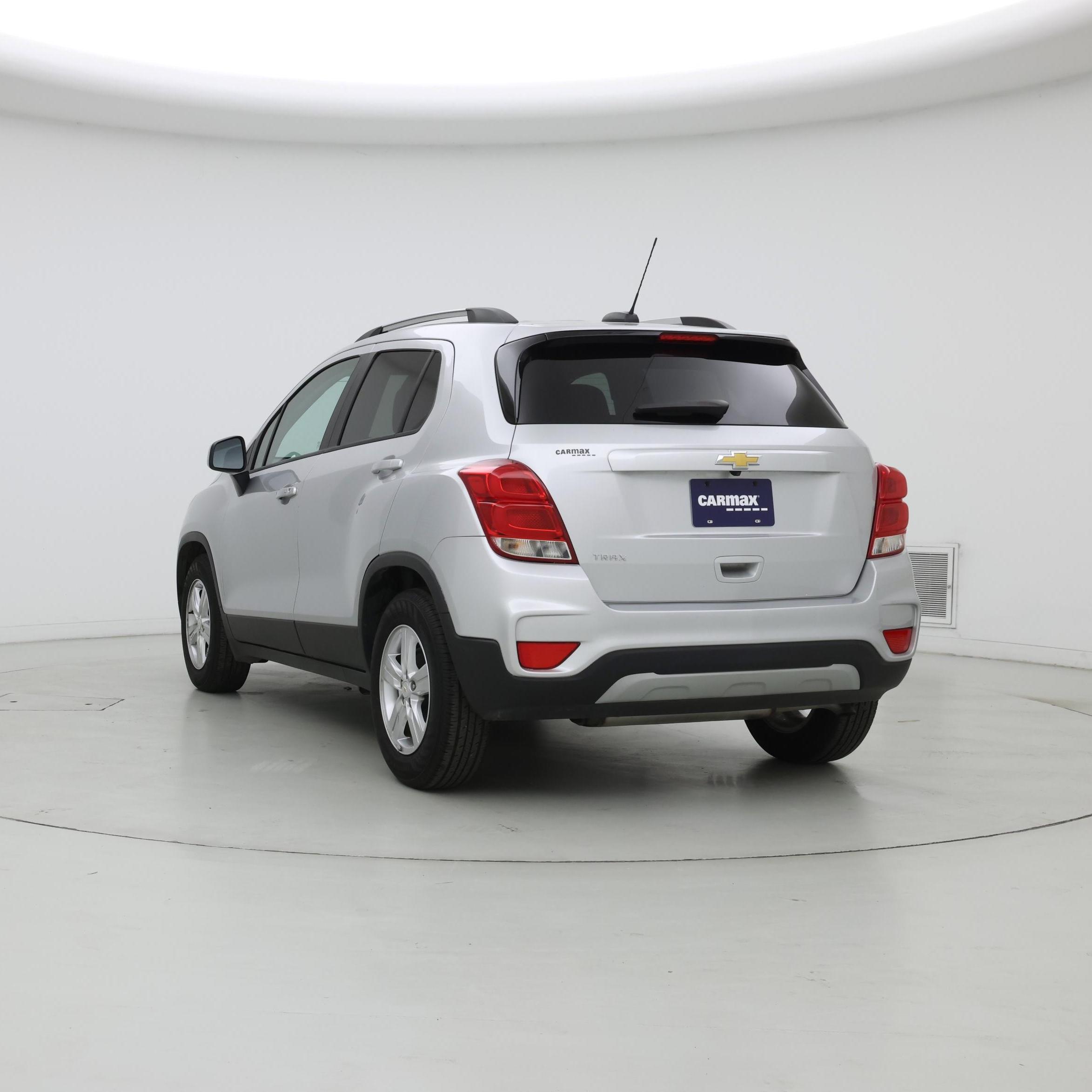 Thumbnail: 2022 Chevrolet Trax - 2