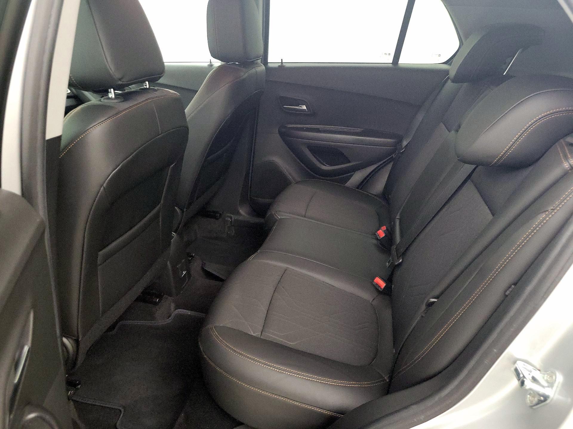 Thumbnail: 2022 Chevrolet Trax - 19