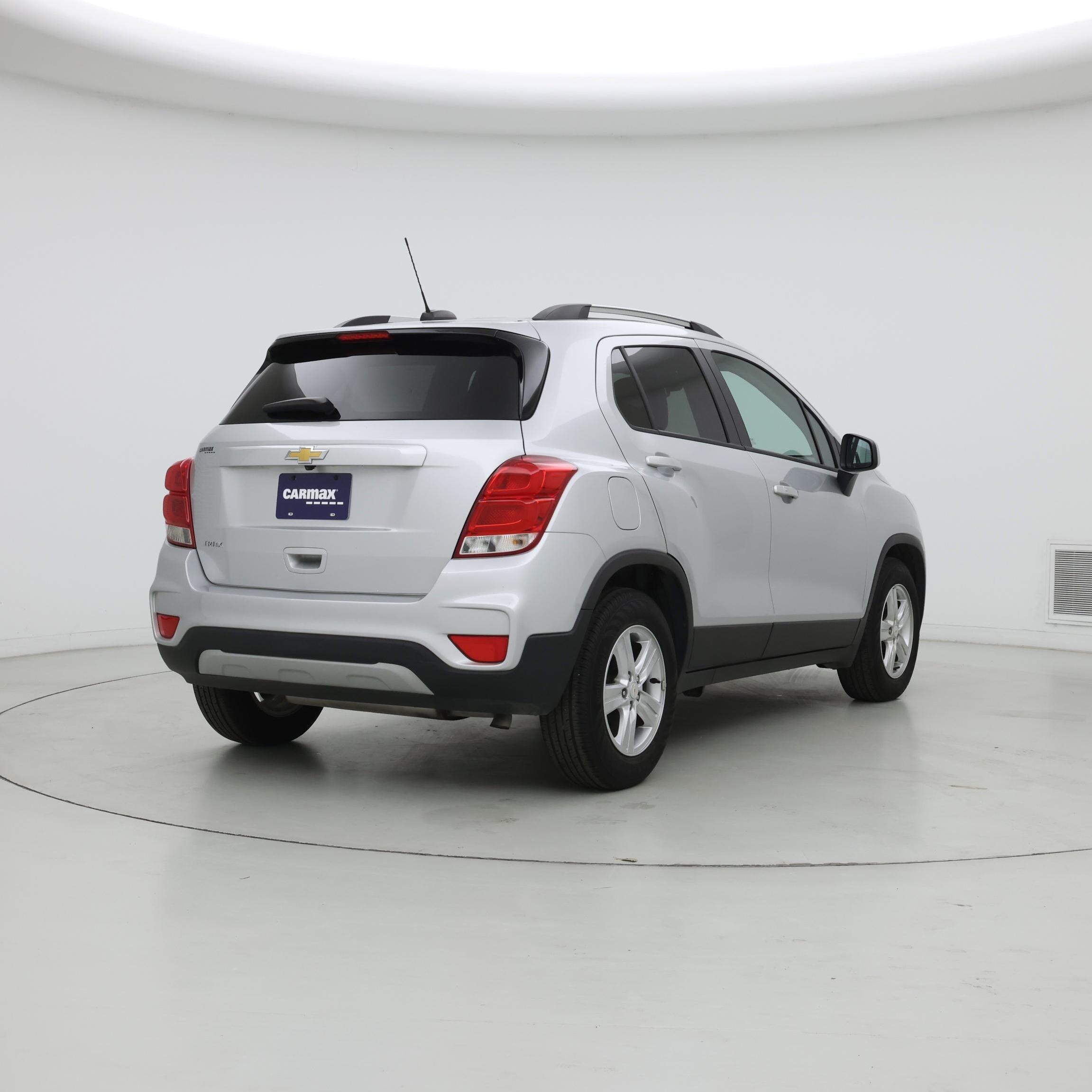 Thumbnail: 2022 Chevrolet Trax - 8