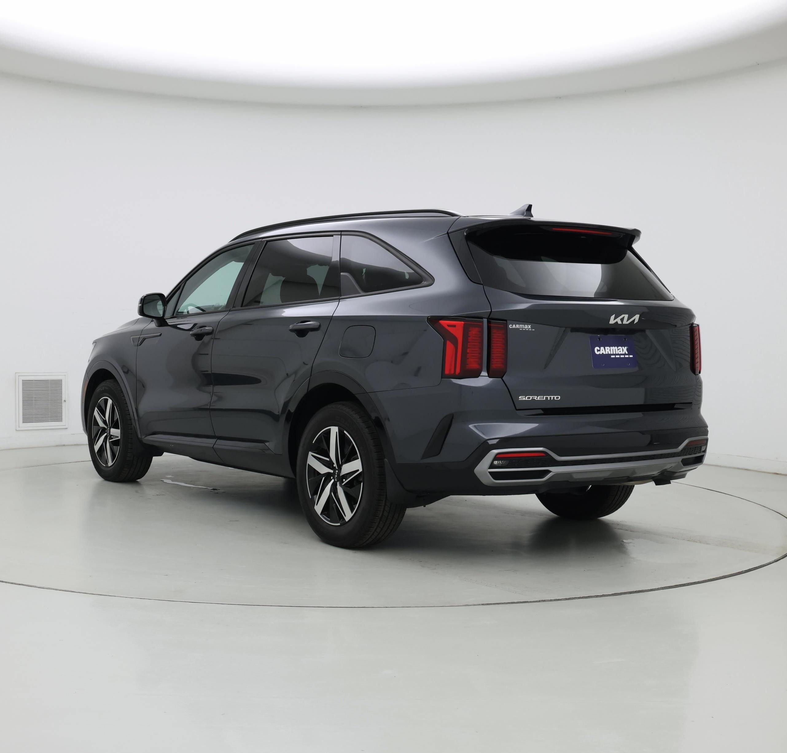 Thumbnail: 2023 Kia Sorento - 2