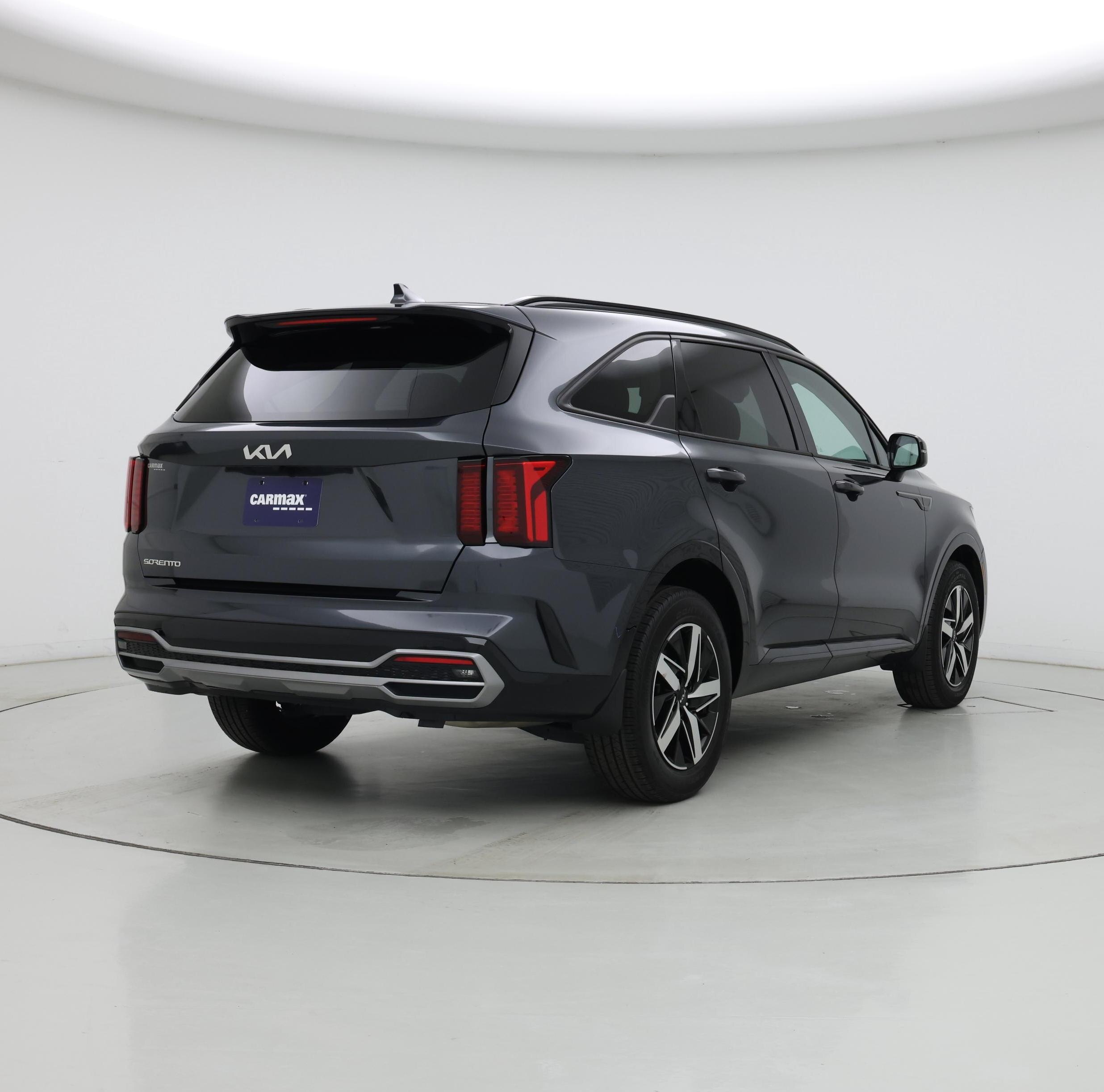 Thumbnail: 2023 Kia Sorento - 8