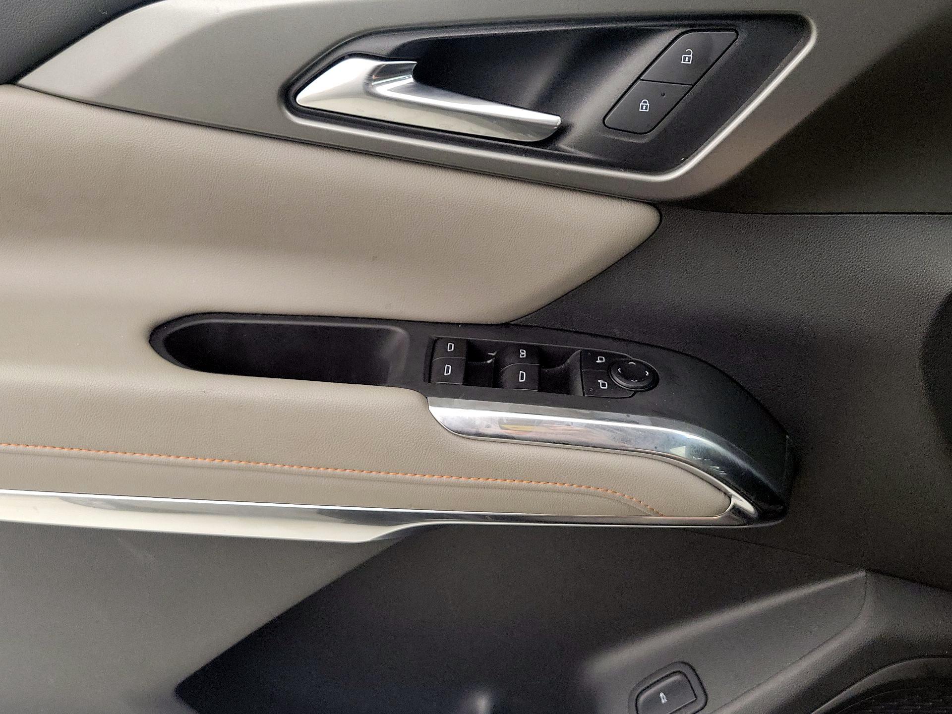 Thumbnail: 2025 Chevrolet Traverse - 12