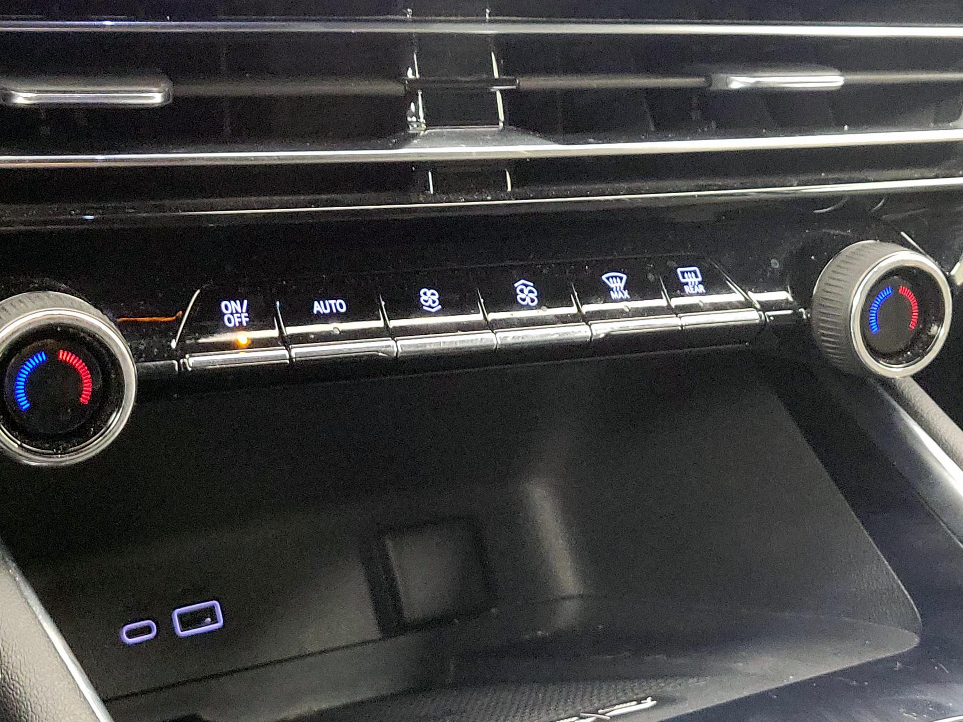 Thumbnail: 2025 Chevrolet Traverse - 16