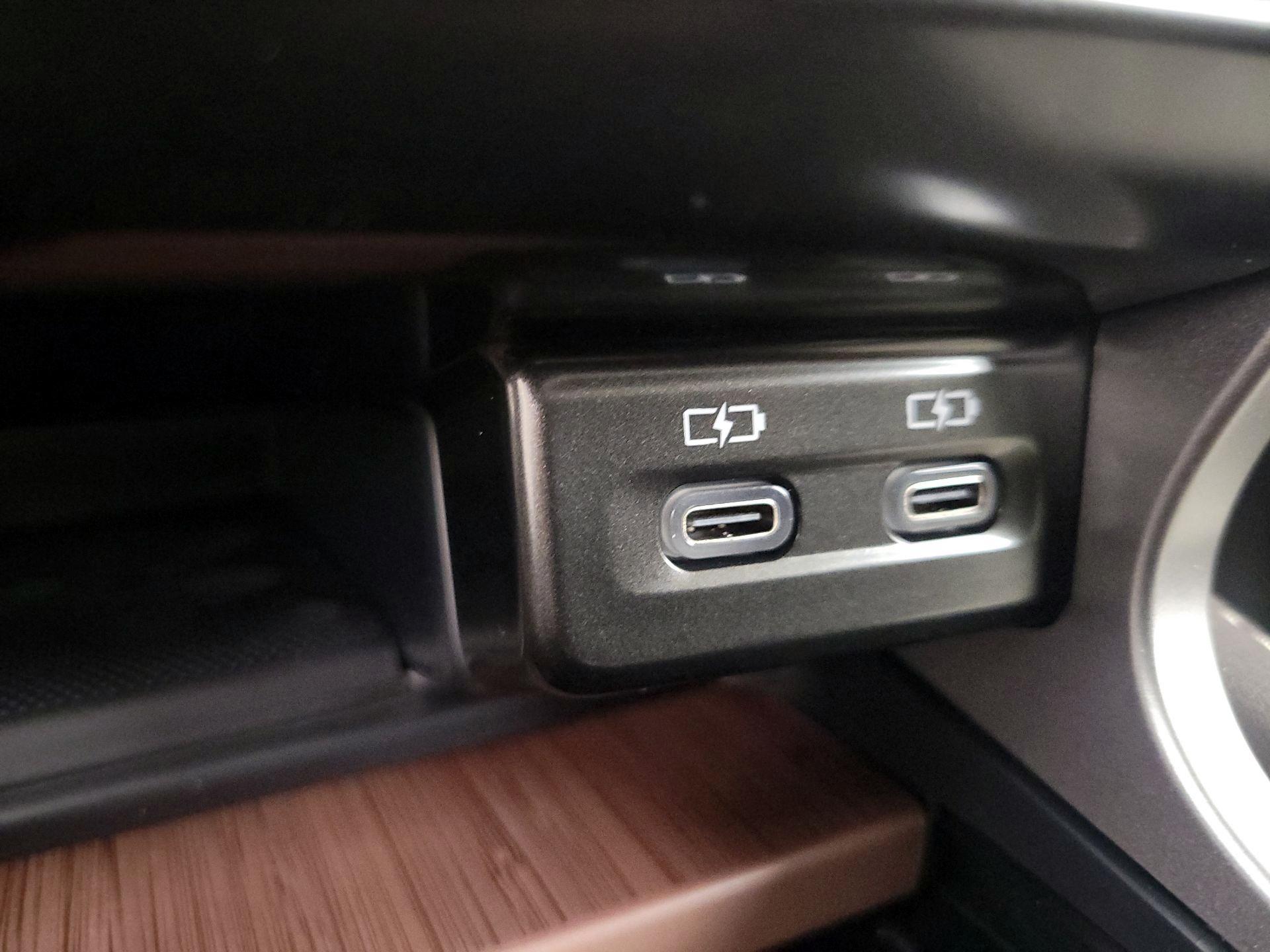 Thumbnail: 2024 Lexus RX - 18