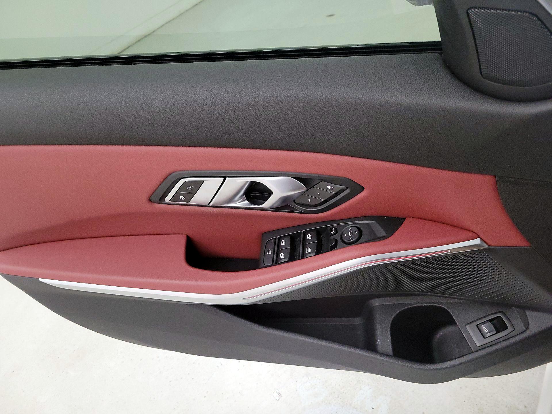 Thumbnail: 2022 BMW 3 Series - 12