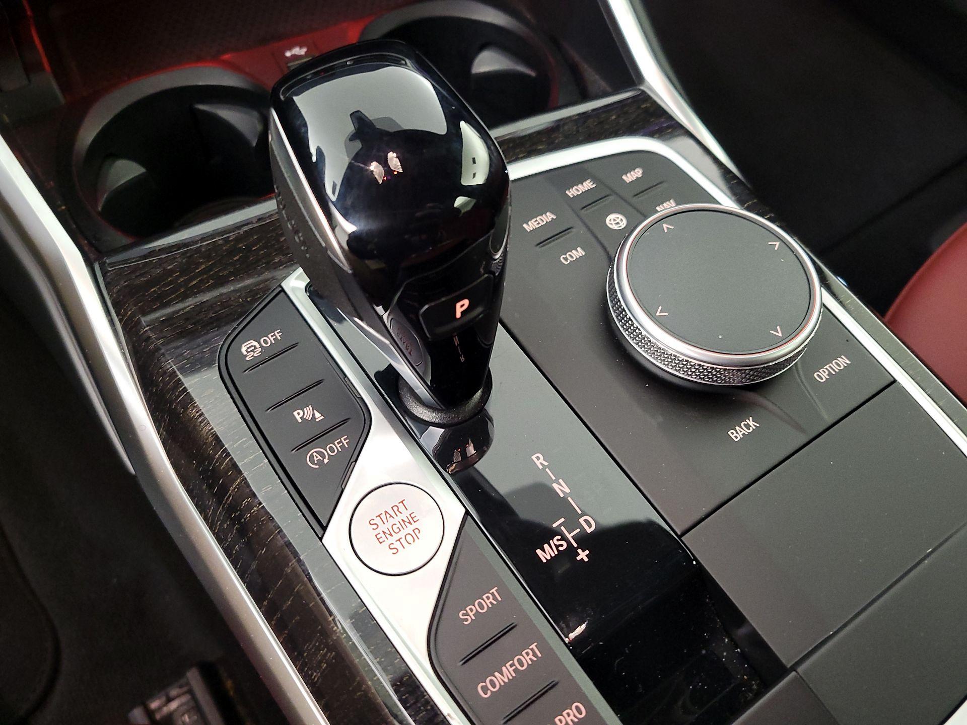 Thumbnail: 2022 BMW 3 Series - 18