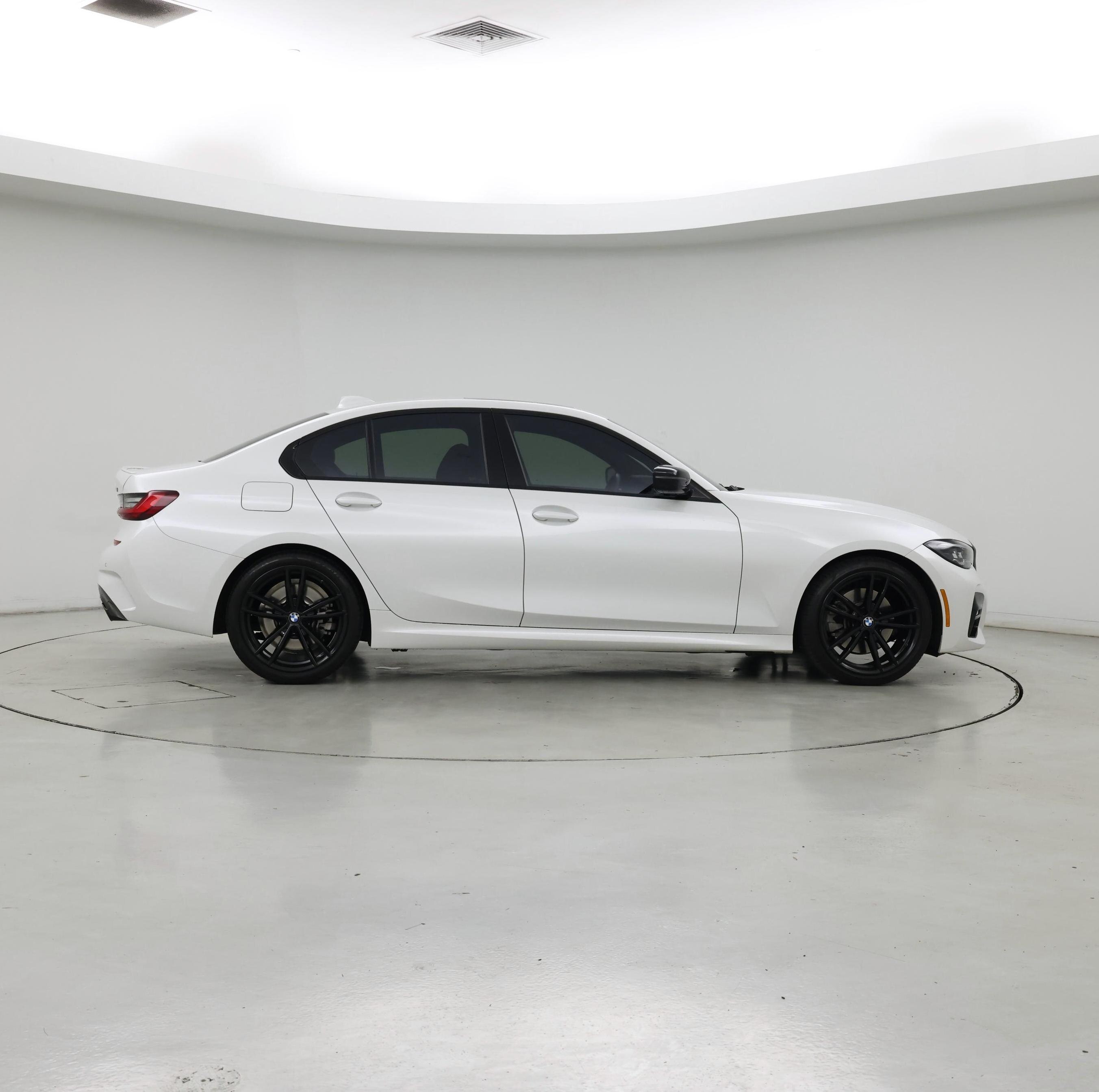 Thumbnail: 2022 BMW 3 Series - 7