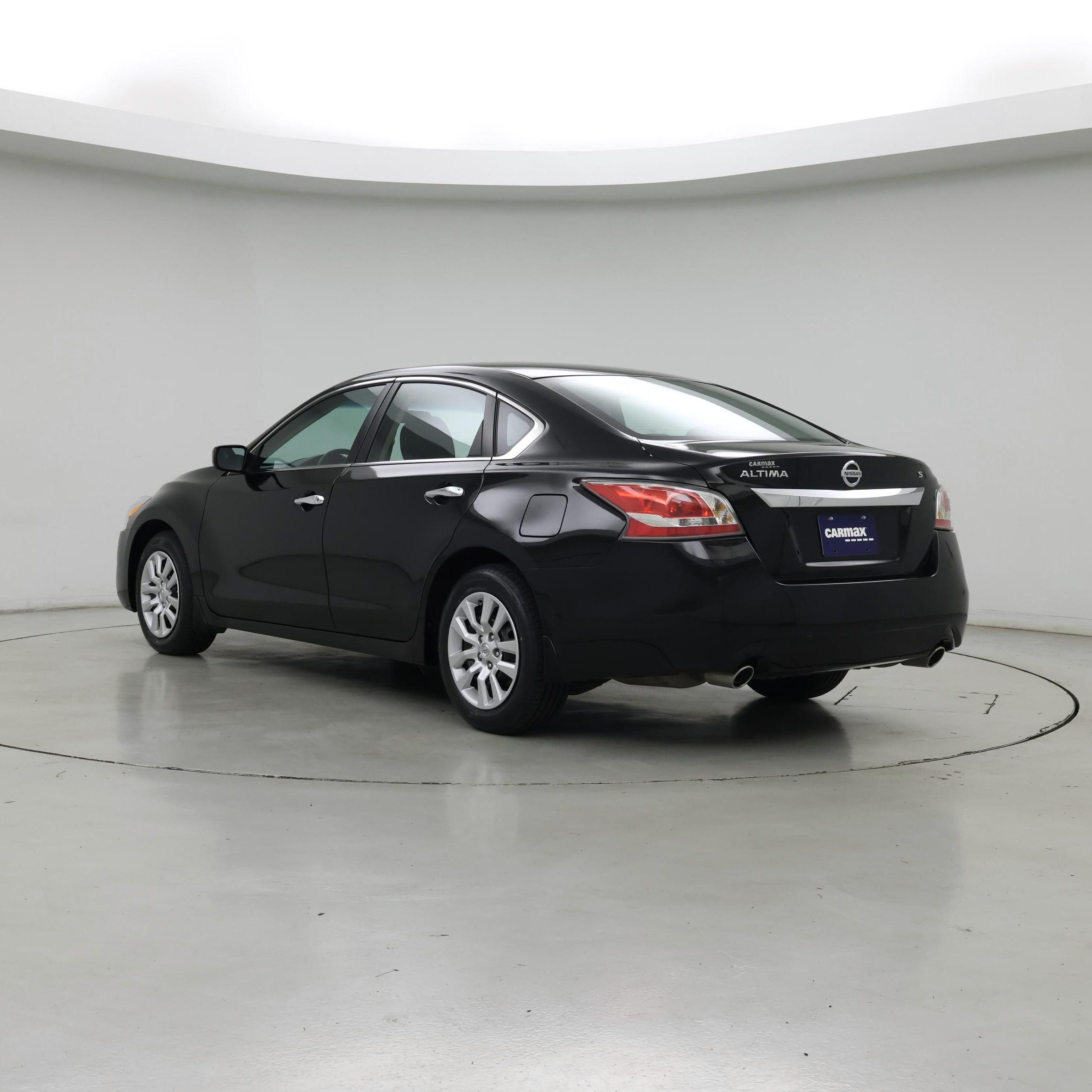 Thumbnail: 2015 Nissan Altima - 2