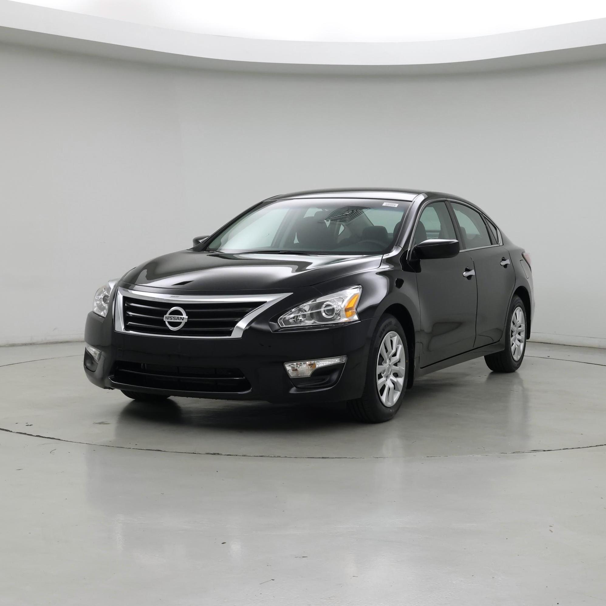 Thumbnail: 2015 Nissan Altima - 4