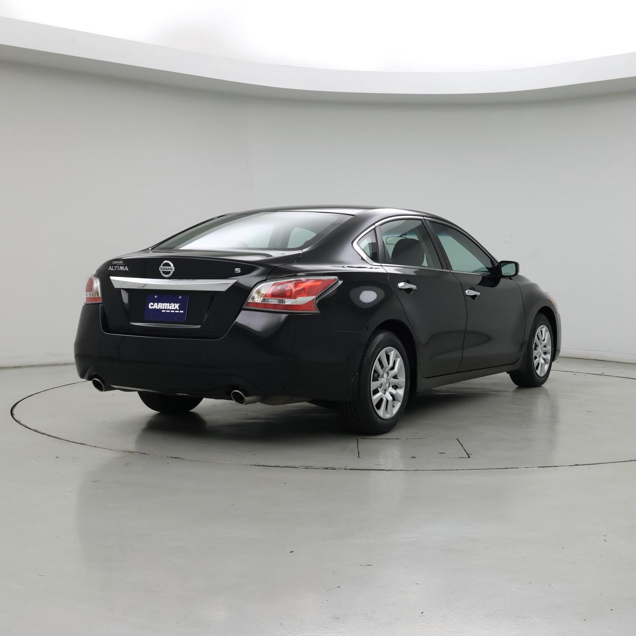 Thumbnail: 2015 Nissan Altima - 8