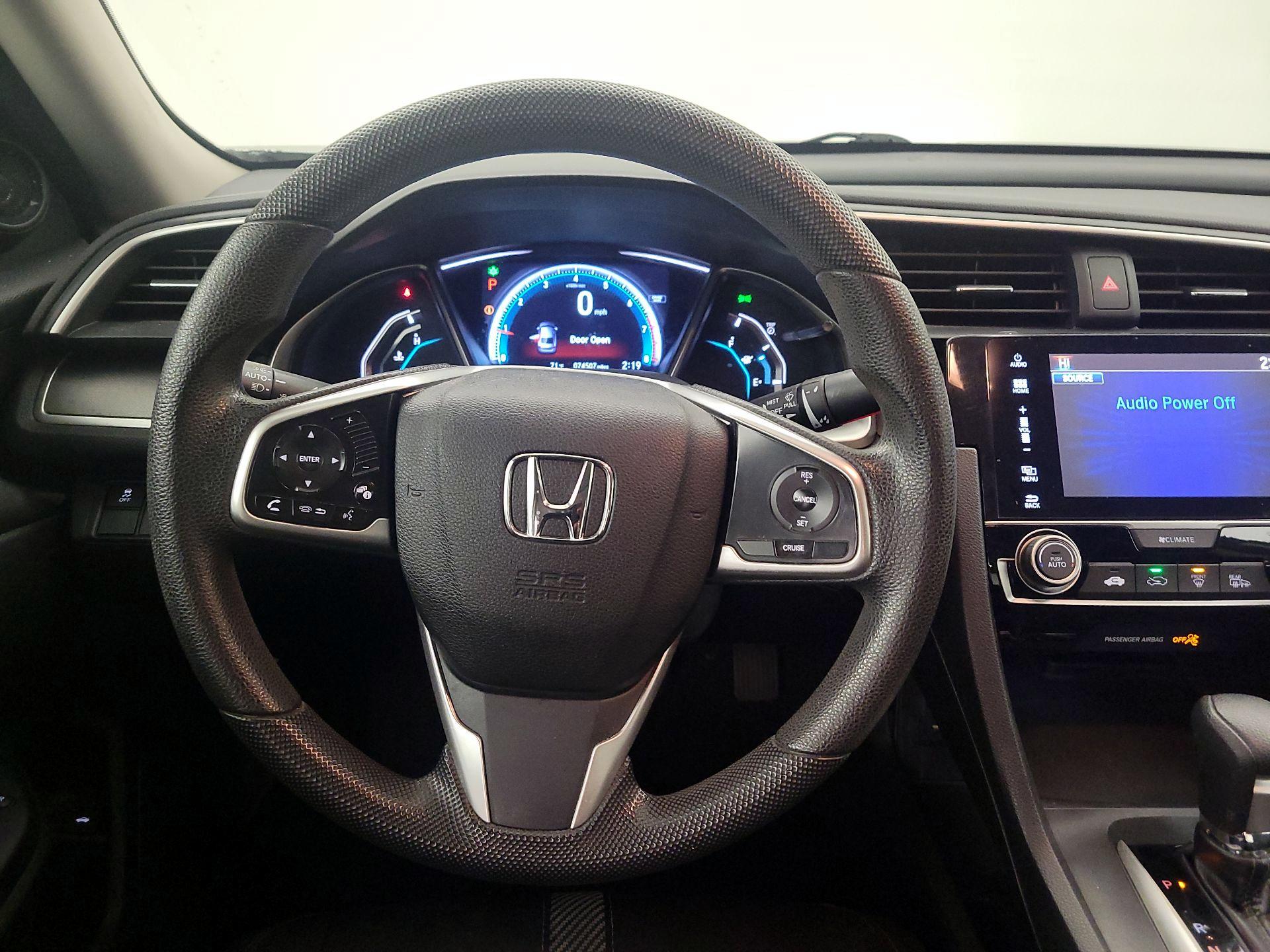 Thumbnail: 2016 Honda Civic - 10