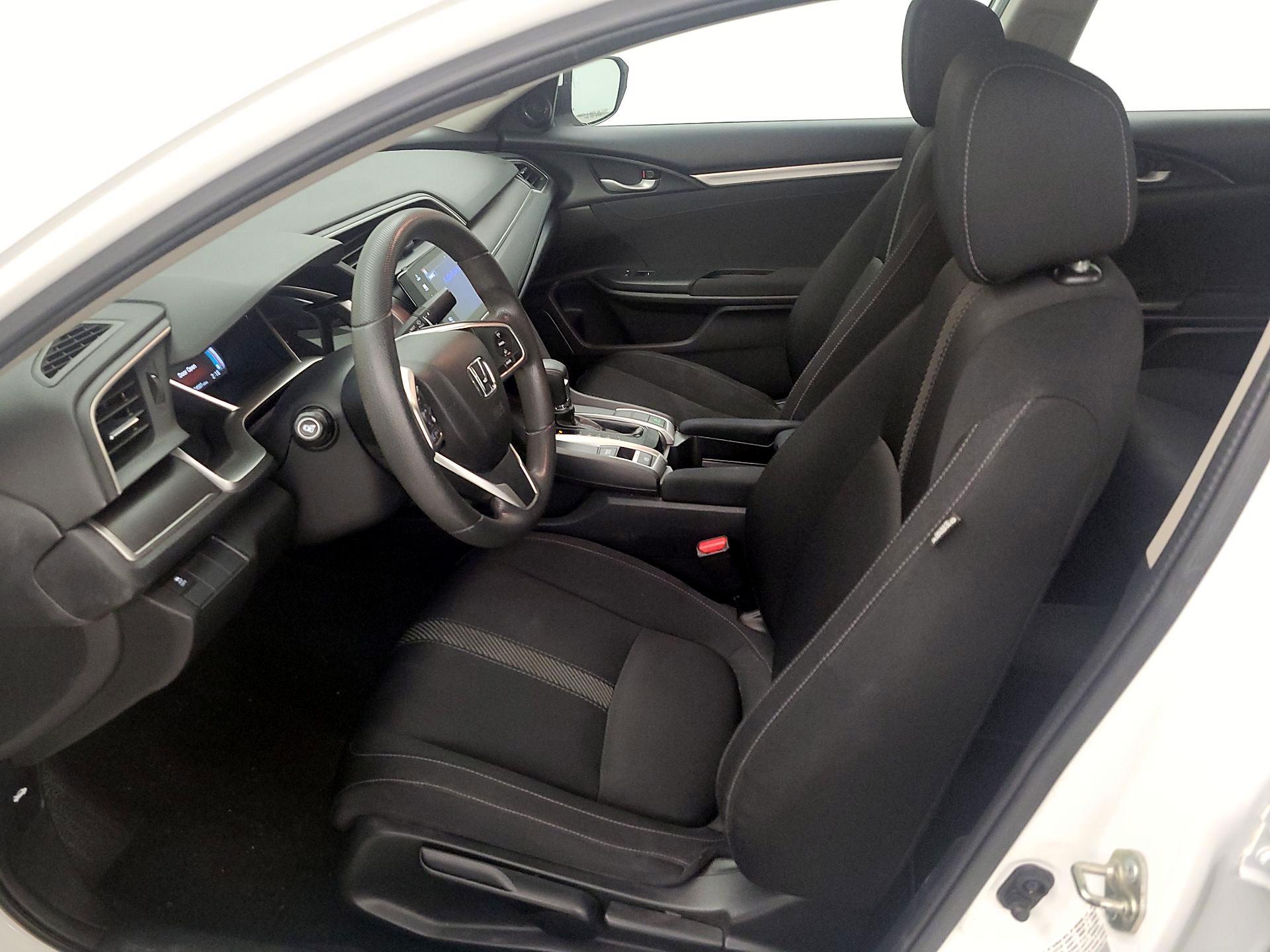 Thumbnail: 2016 Honda Civic - 11