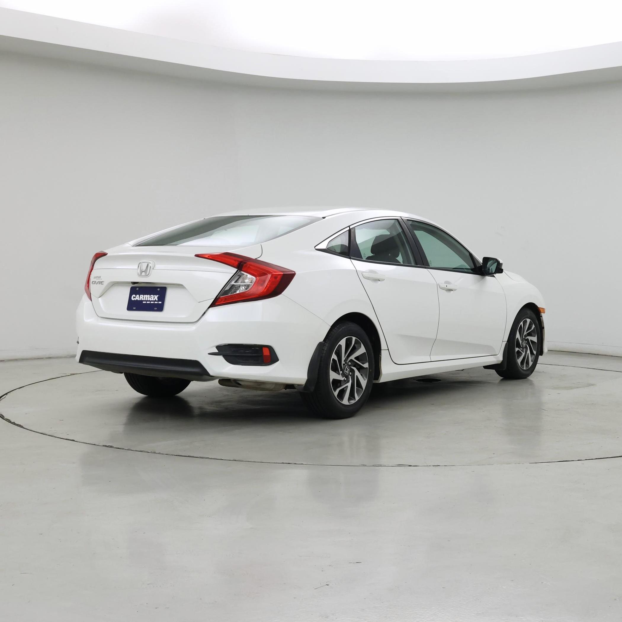 Thumbnail: 2016 Honda Civic - 8