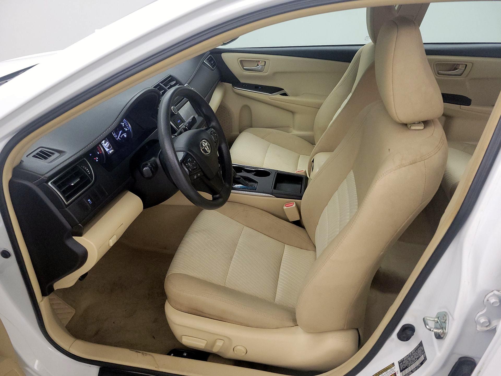 Thumbnail: 2016 Toyota Camry - 11