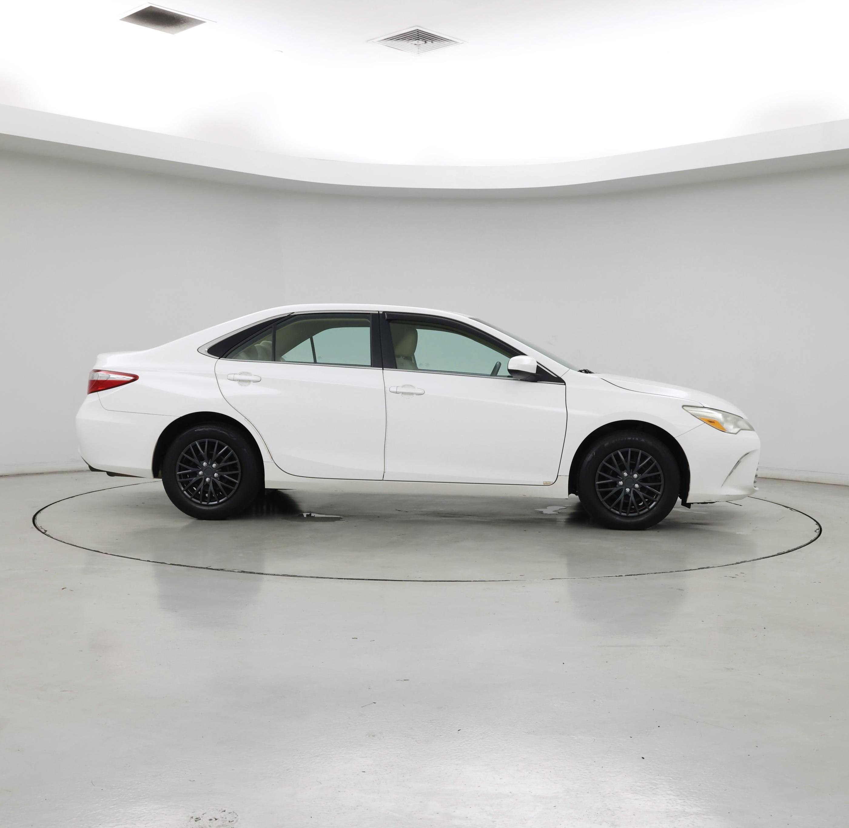 Thumbnail: 2016 Toyota Camry - 7