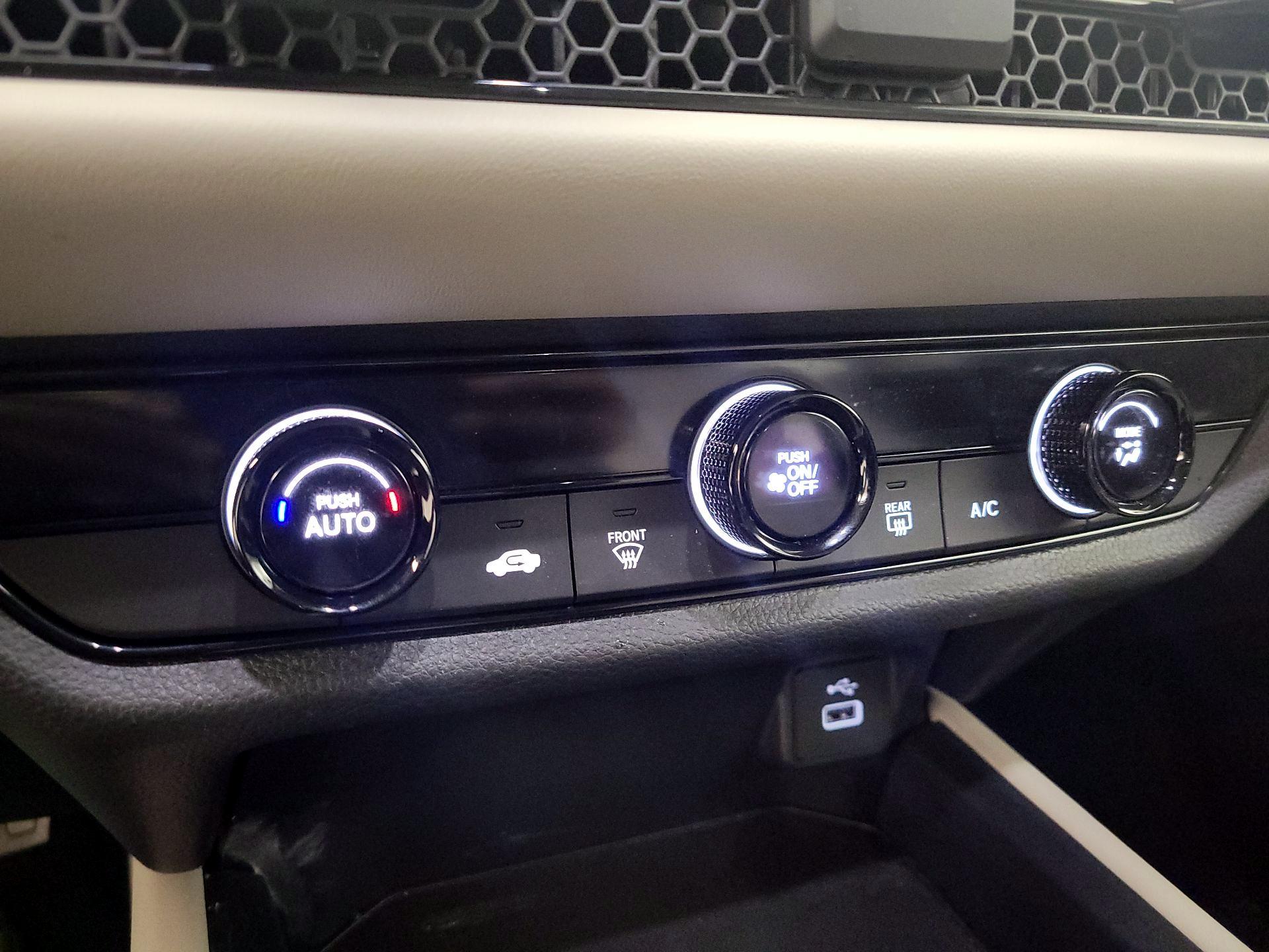 Thumbnail: 2025 Honda HR-V - 16