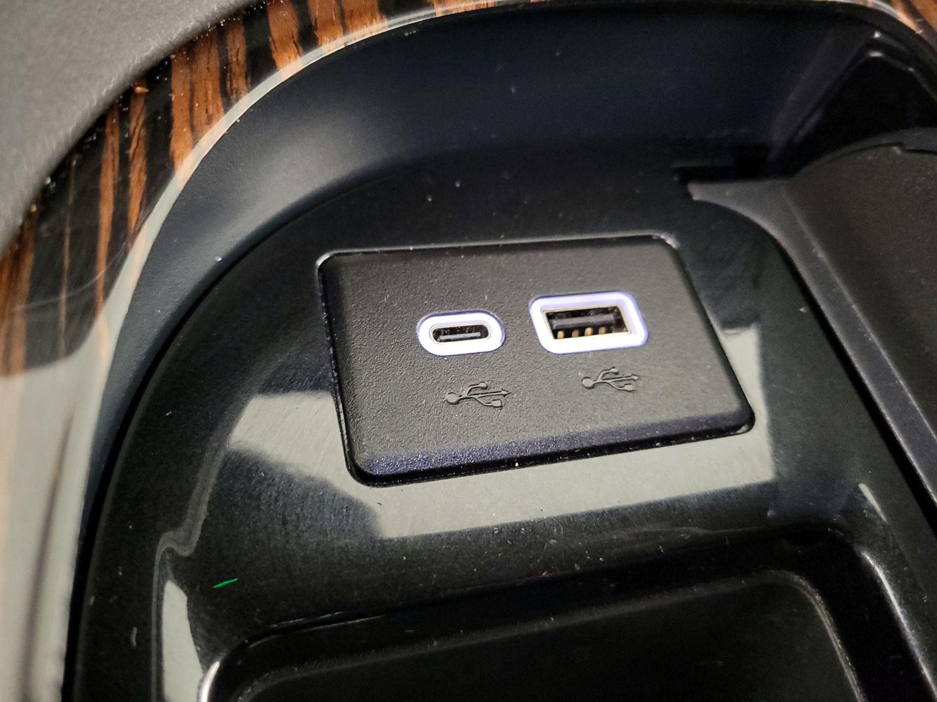 Thumbnail: 2024 Cadillac Escalade - 19