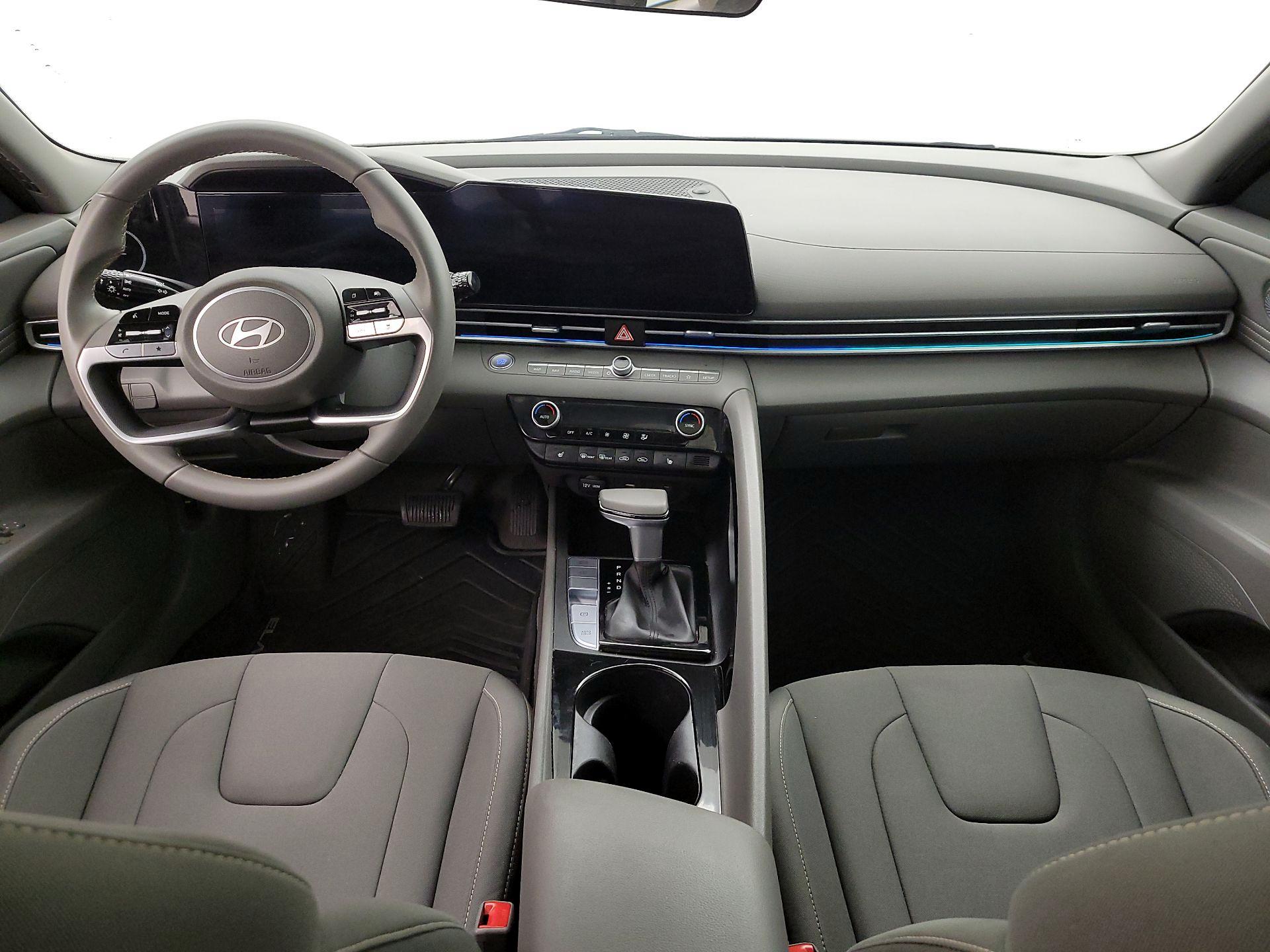 Thumbnail: 2024 Hyundai Elantra - 9