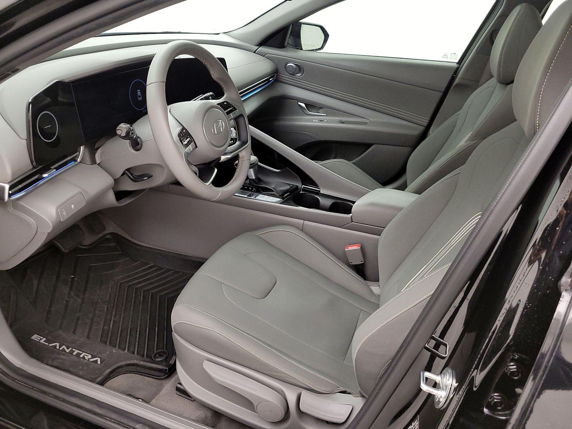 Thumbnail: 2024 Hyundai Elantra - 11