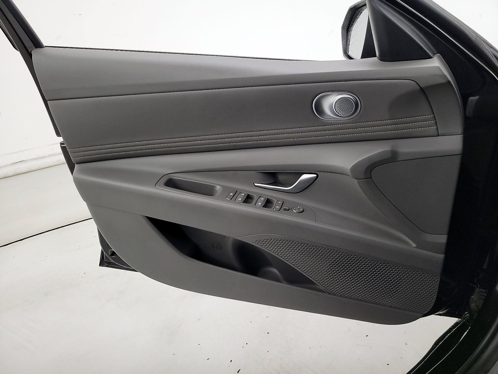 Thumbnail: 2024 Hyundai Elantra - 12