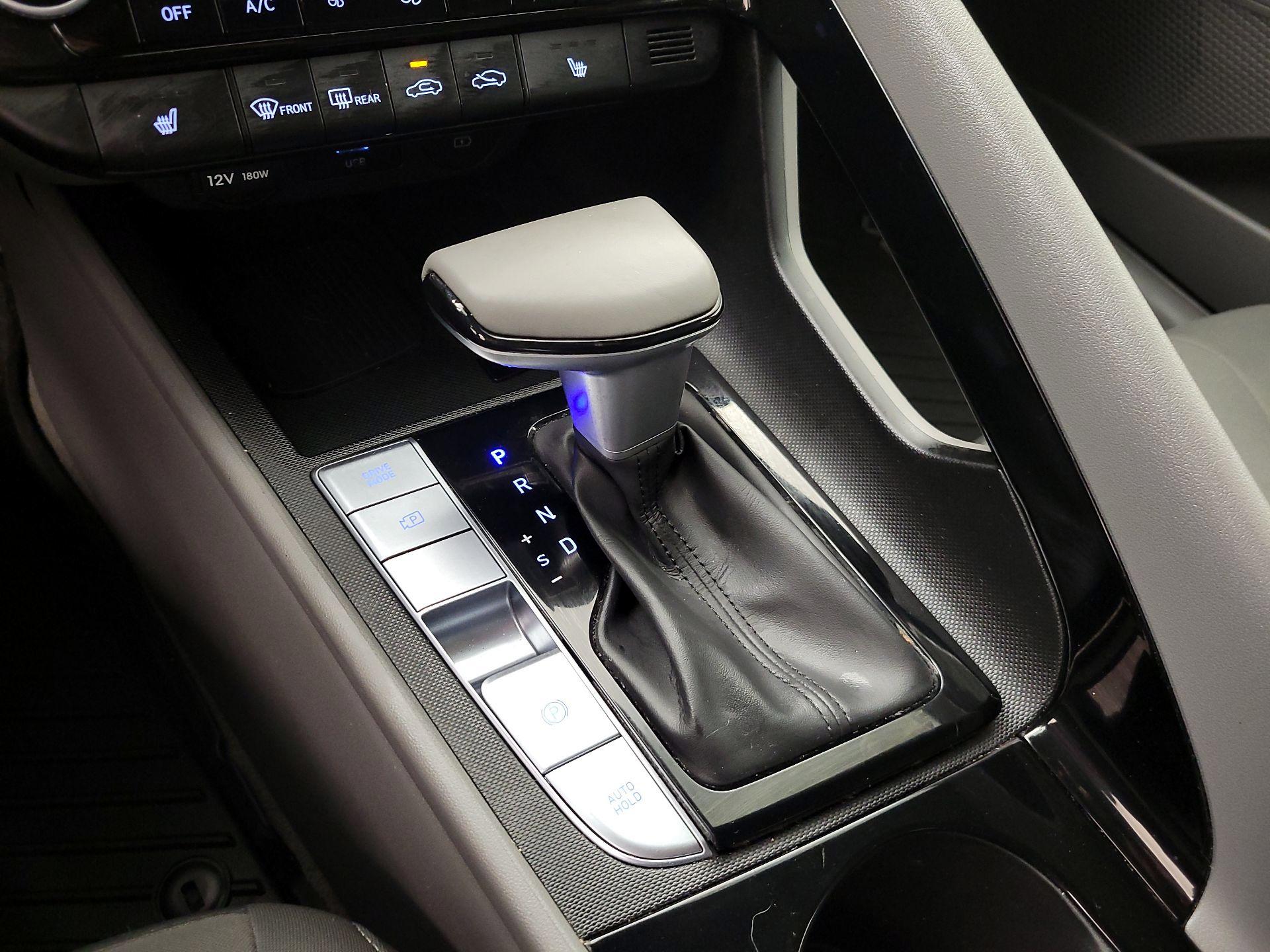 Thumbnail: 2024 Hyundai Elantra - 18