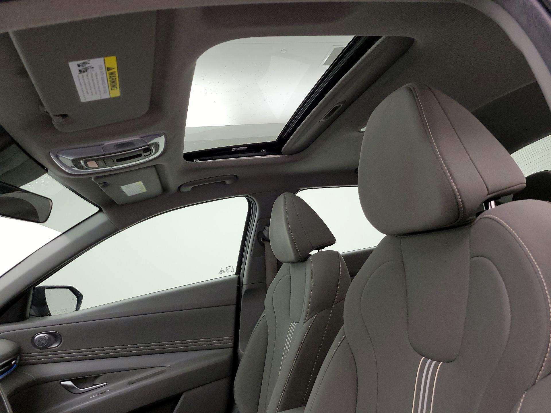 Thumbnail: 2024 Hyundai Elantra - 20