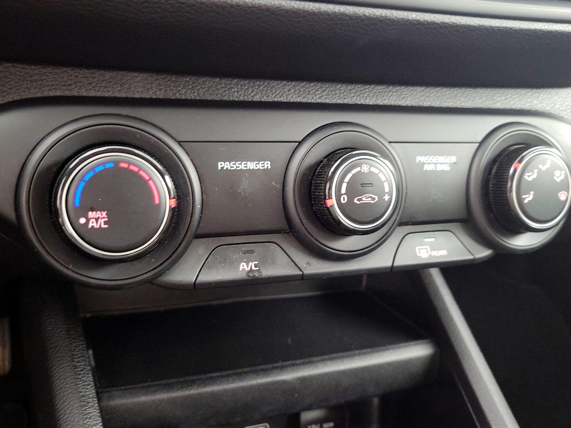 Thumbnail: 2023 Kia Forte - 16